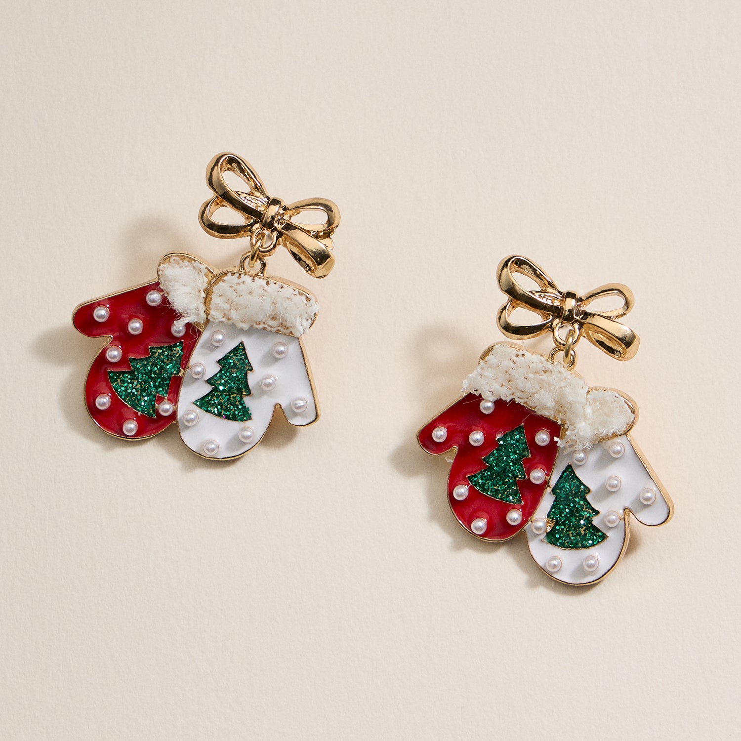 Christmas Gloves with Pearls Enamel Dangling Earrings | Charming Christmas Gloves with Pearls Enamel Drop Earrings - Frem