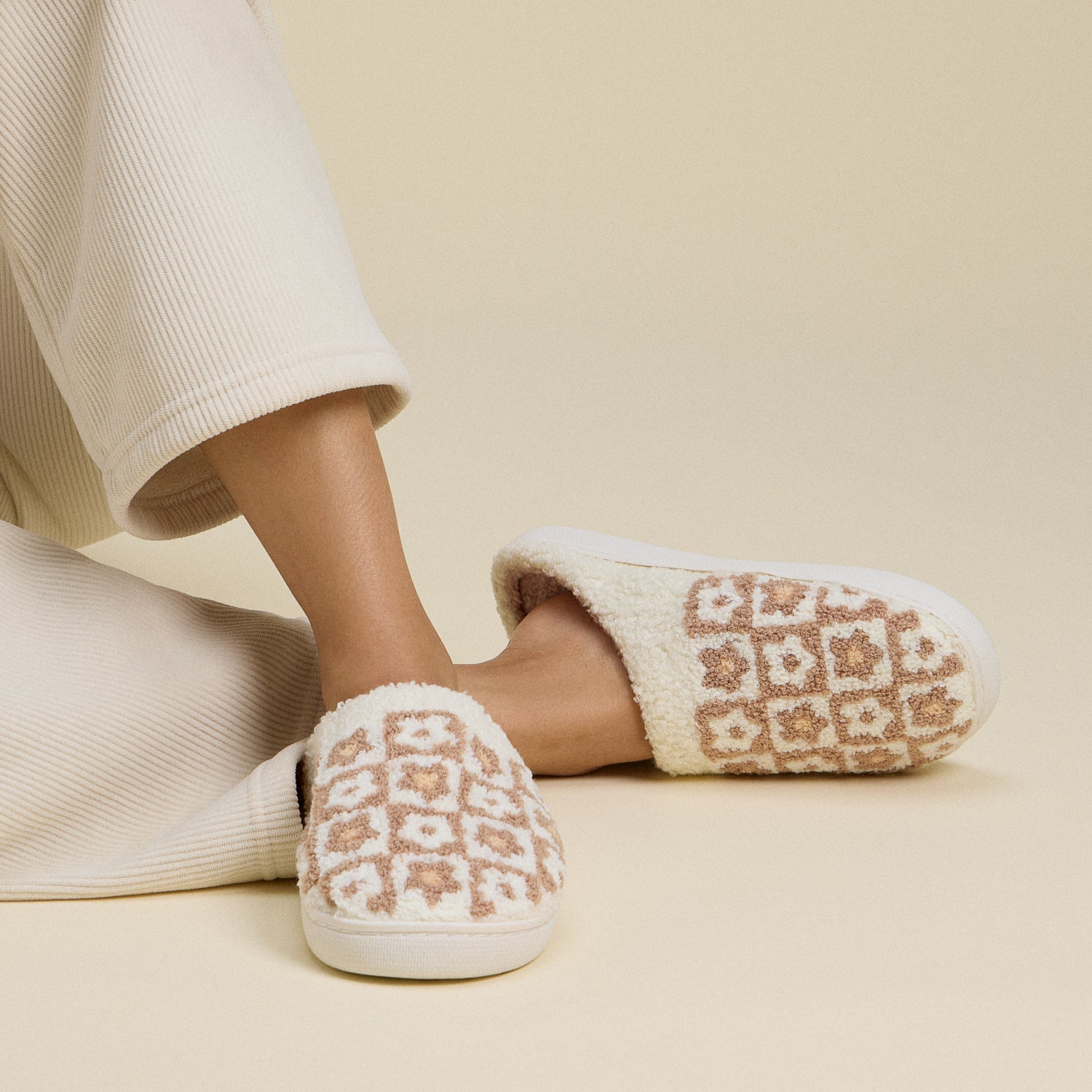 Sherpa Flower Color Block Home Slippers | Cozy Floral Slippers