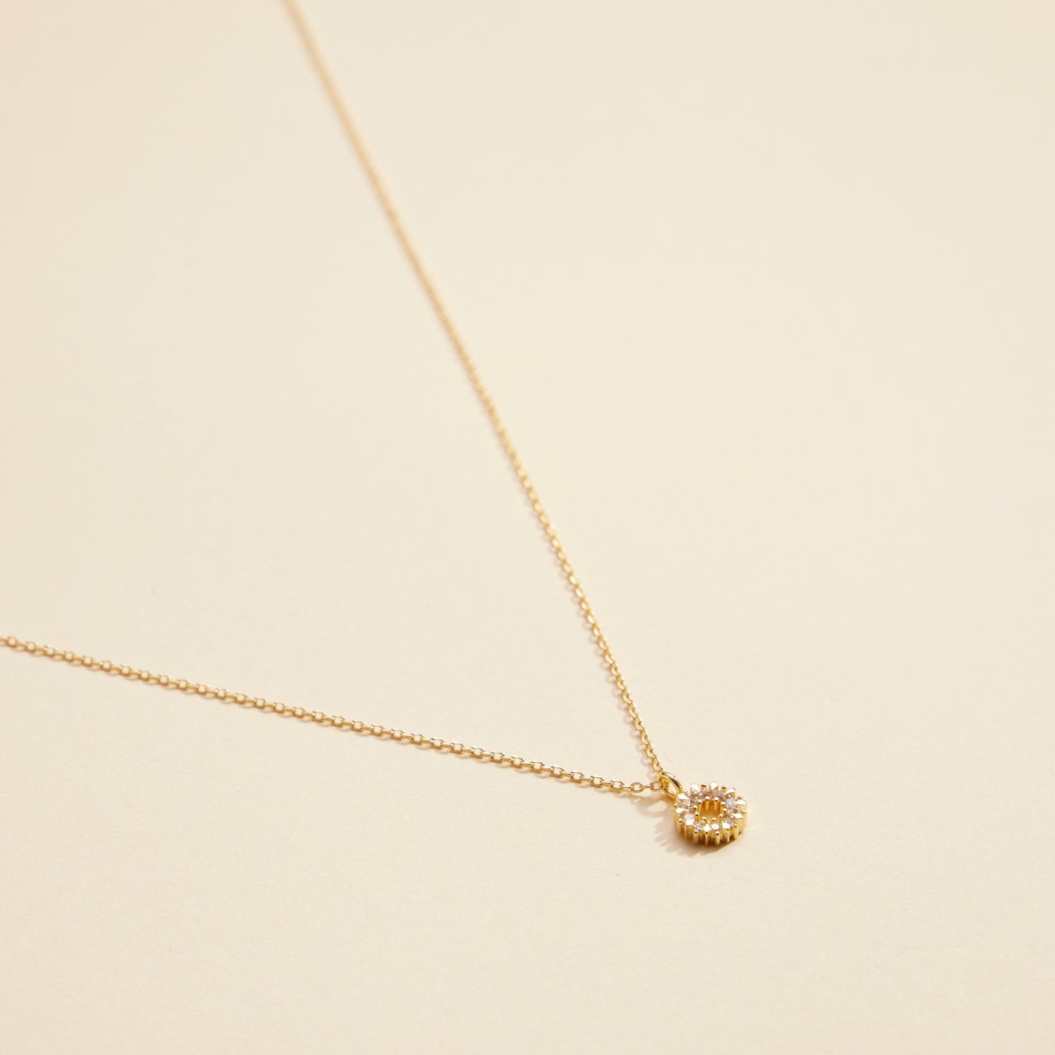 Gold-Dipped Hollow Circle Charm | Short Necklace
