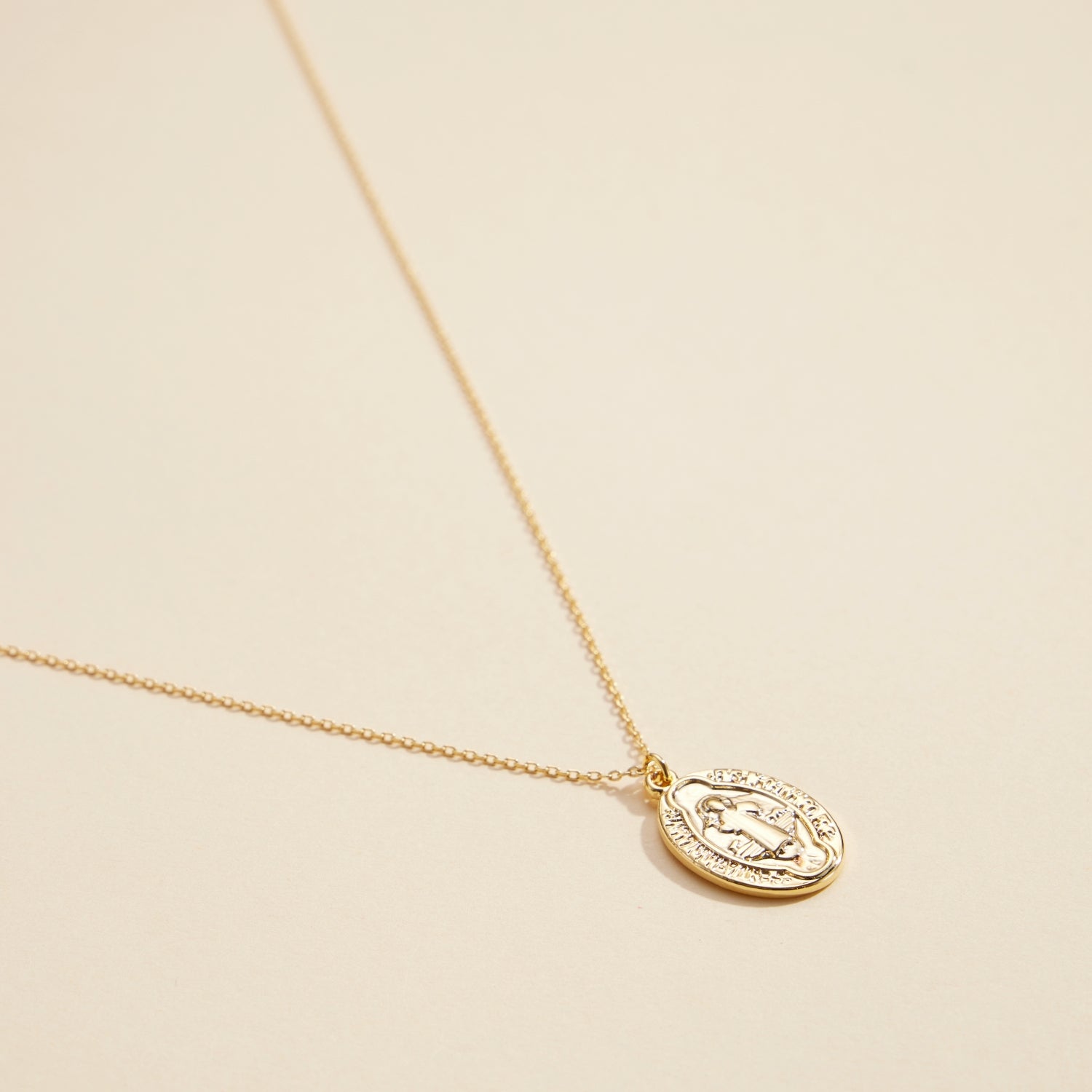 Gold-Dipped Coin Charm Elegant | Short Necklace