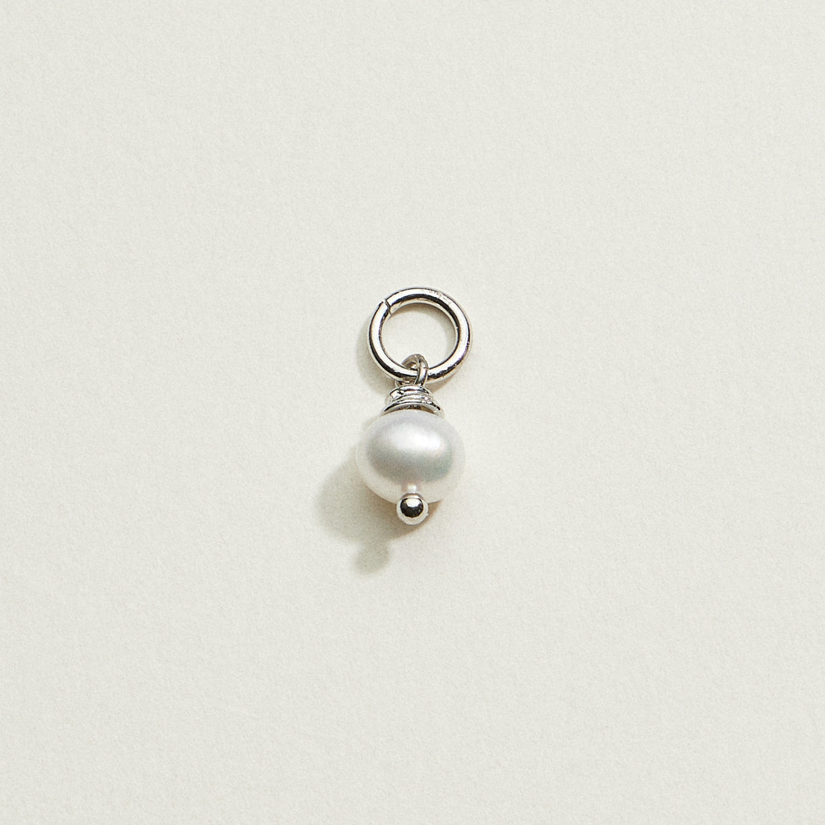 Bow Clover Pearl Charm Link Necklace | Gold-dipped Jewelry