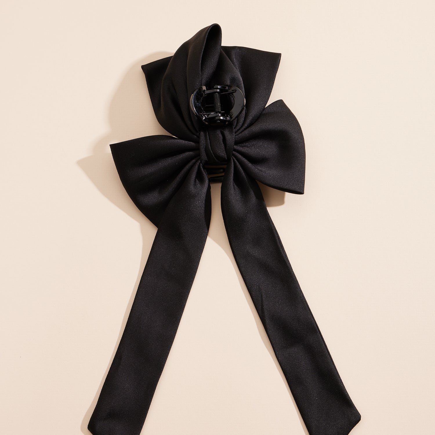 Chic Oversized Bow Claw Clips in Soft and Classic Tones - Frem