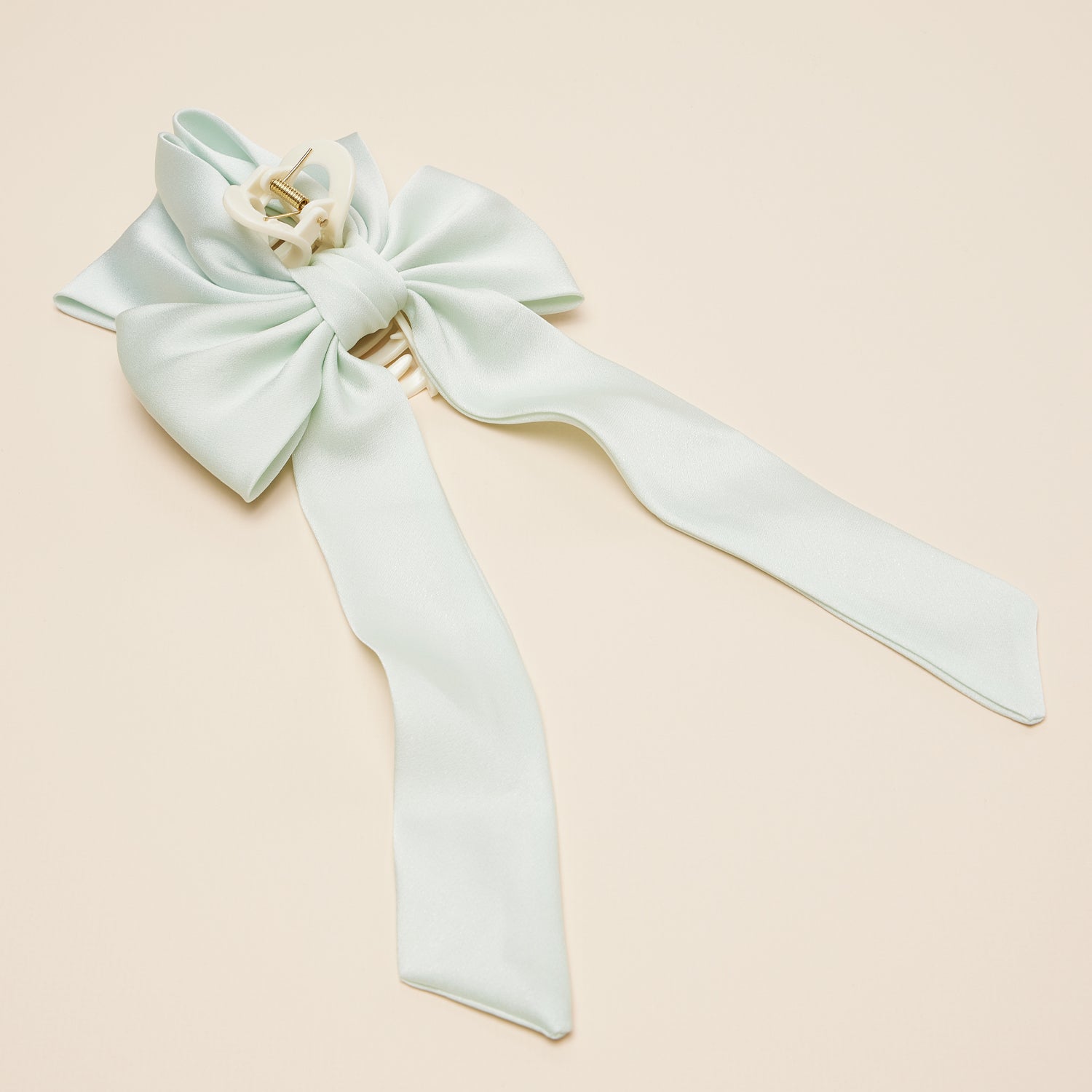 Chic Oversized Bow Claw Clips in Soft and Classic Tones - Frem