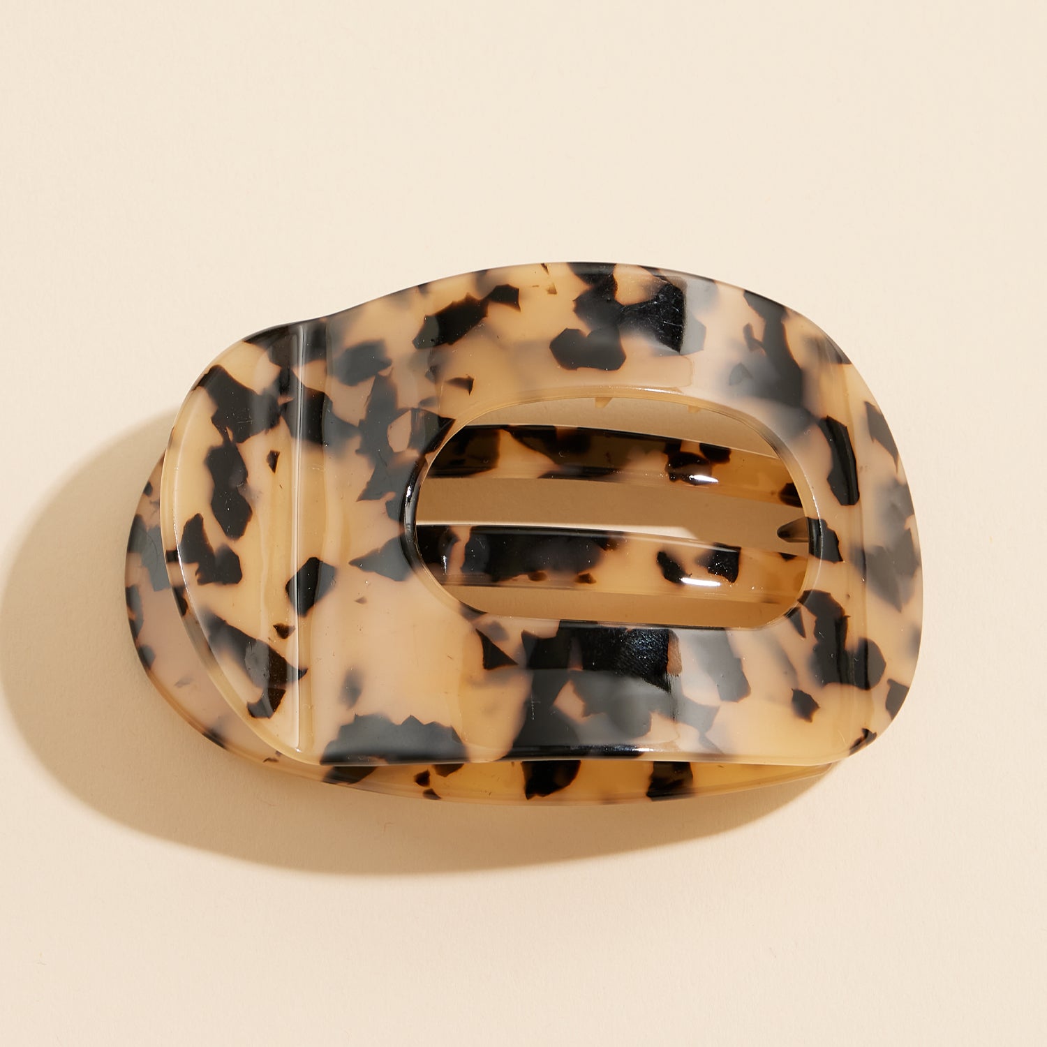 Wide Oval Tortoise Acetate Hair Claw Clip
