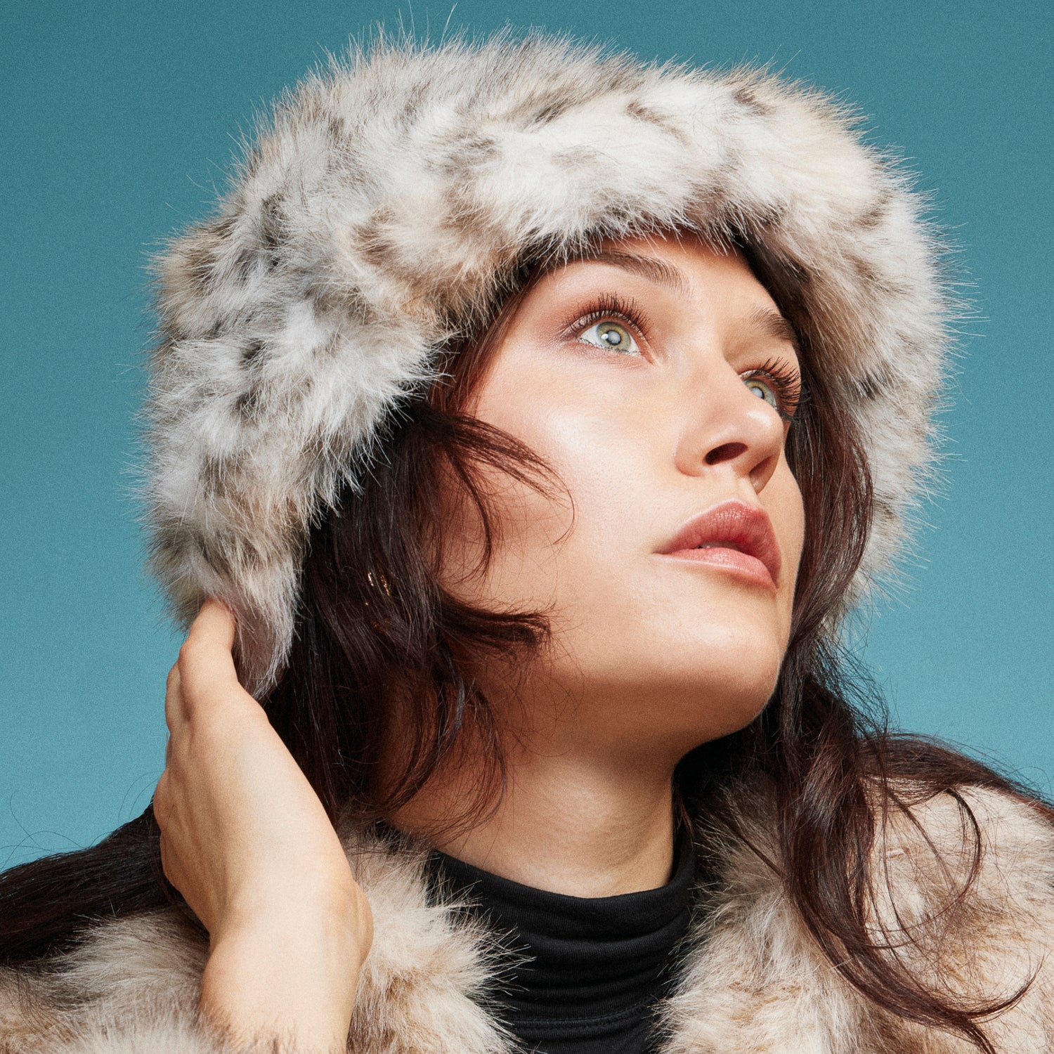 Faux Fur Leopard Bucket Hat – Soft Winter Fuzzy Animal Print Fashion Hat