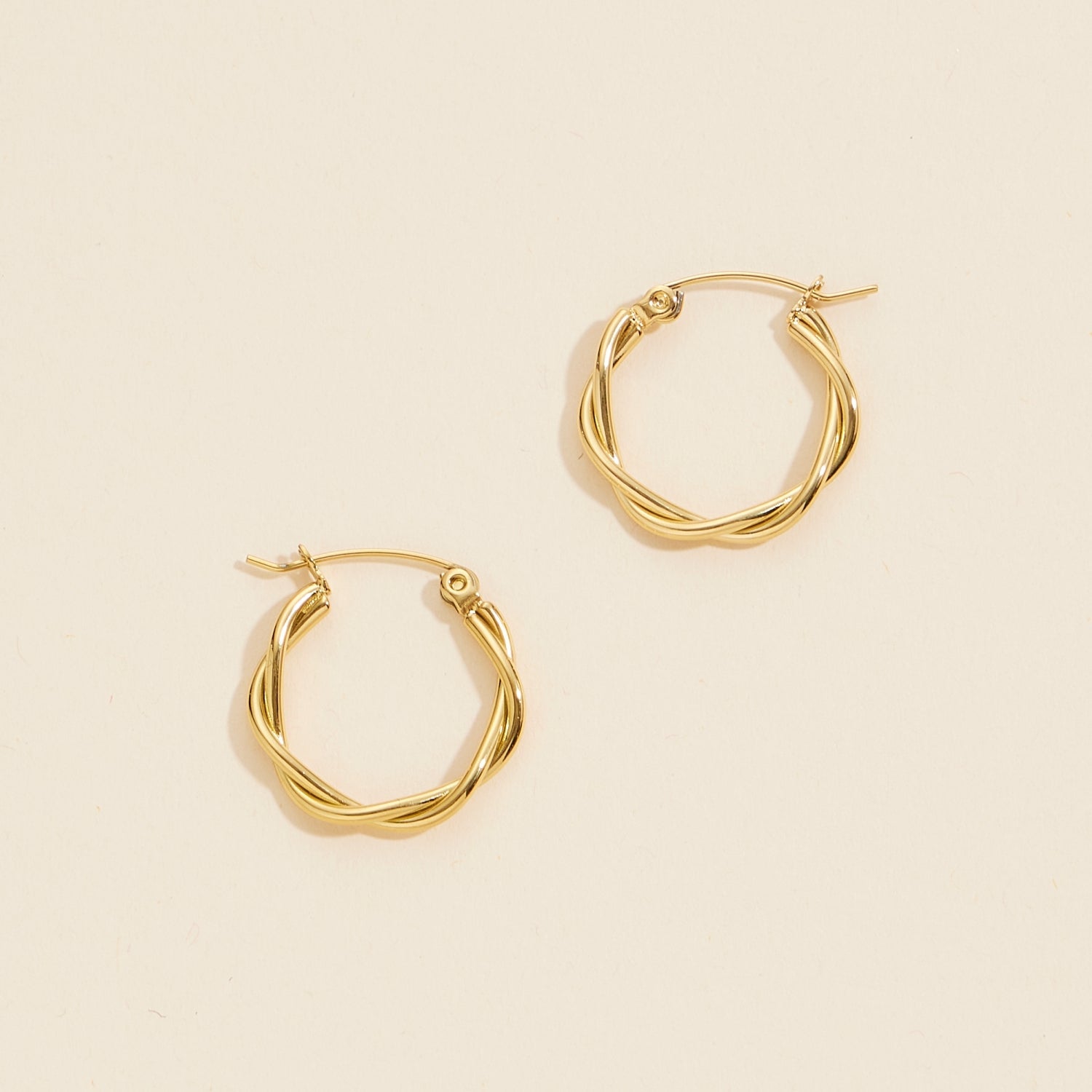 Twist-Detail Gold-Dipped Stainless Steel Hoop Earrings - Frem