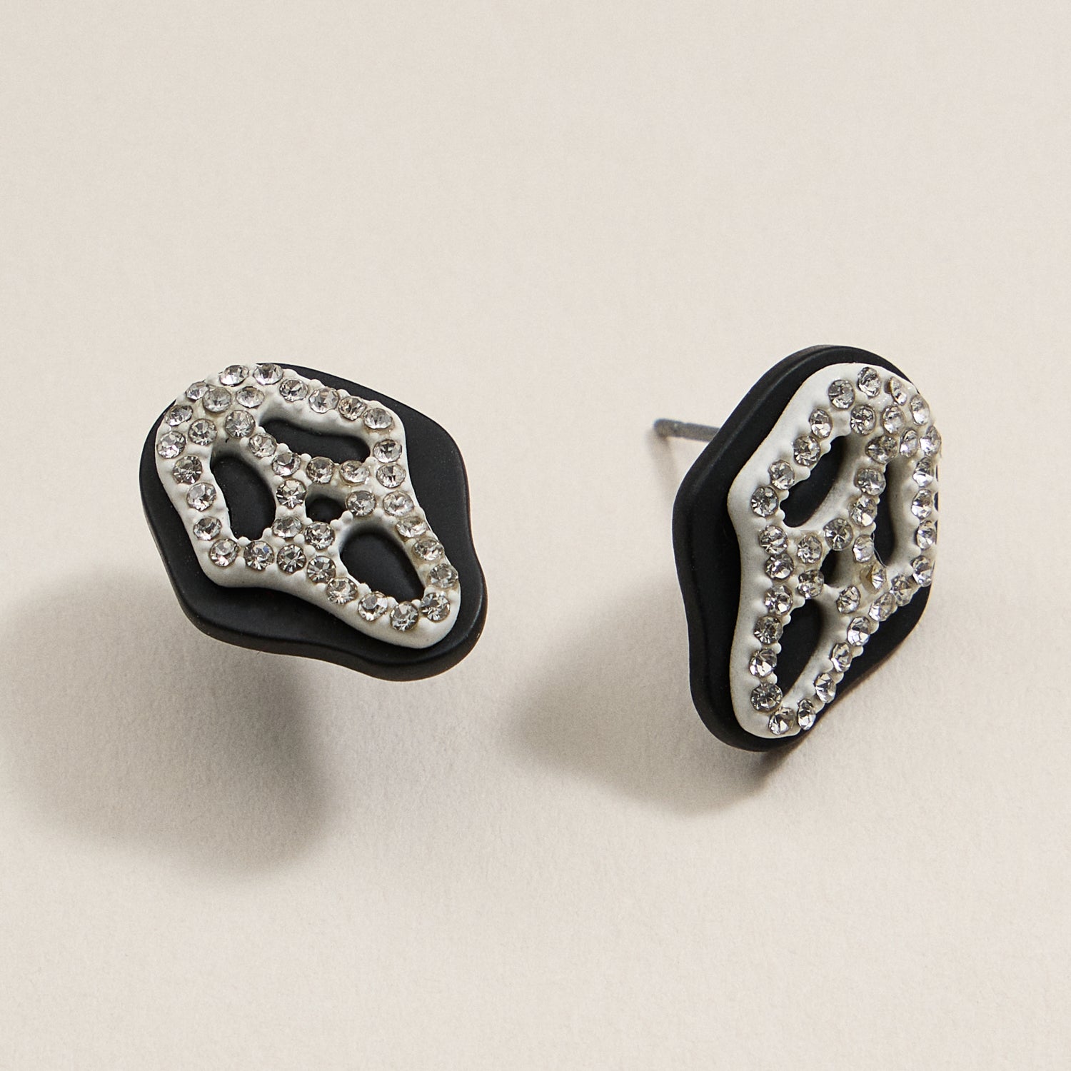 Halloween Screaming Face Stud Earrings