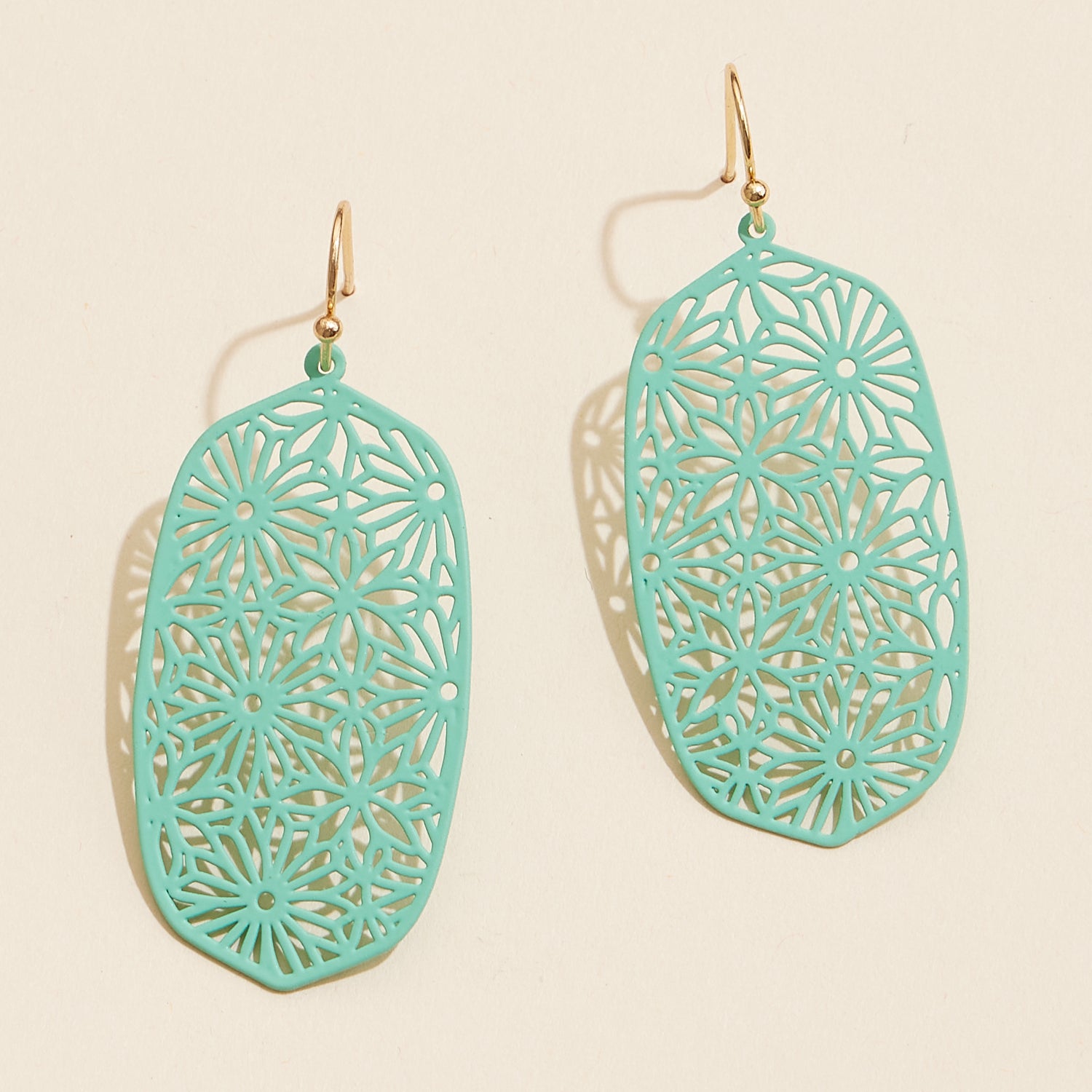 Vibrant Geometric Floral Pattern Filigree Earrings - Frem