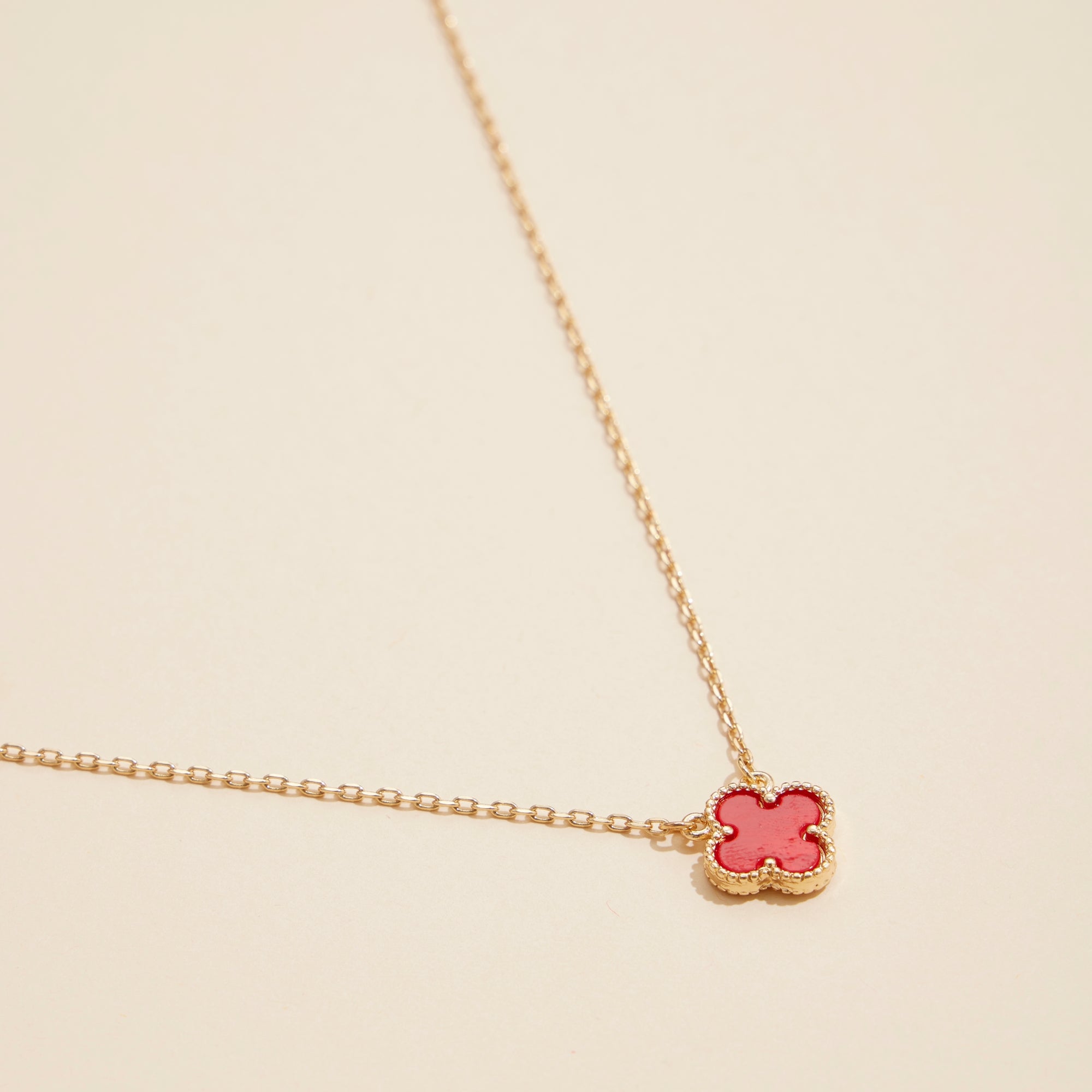 Gold Chain Necklace with Shell Pendant