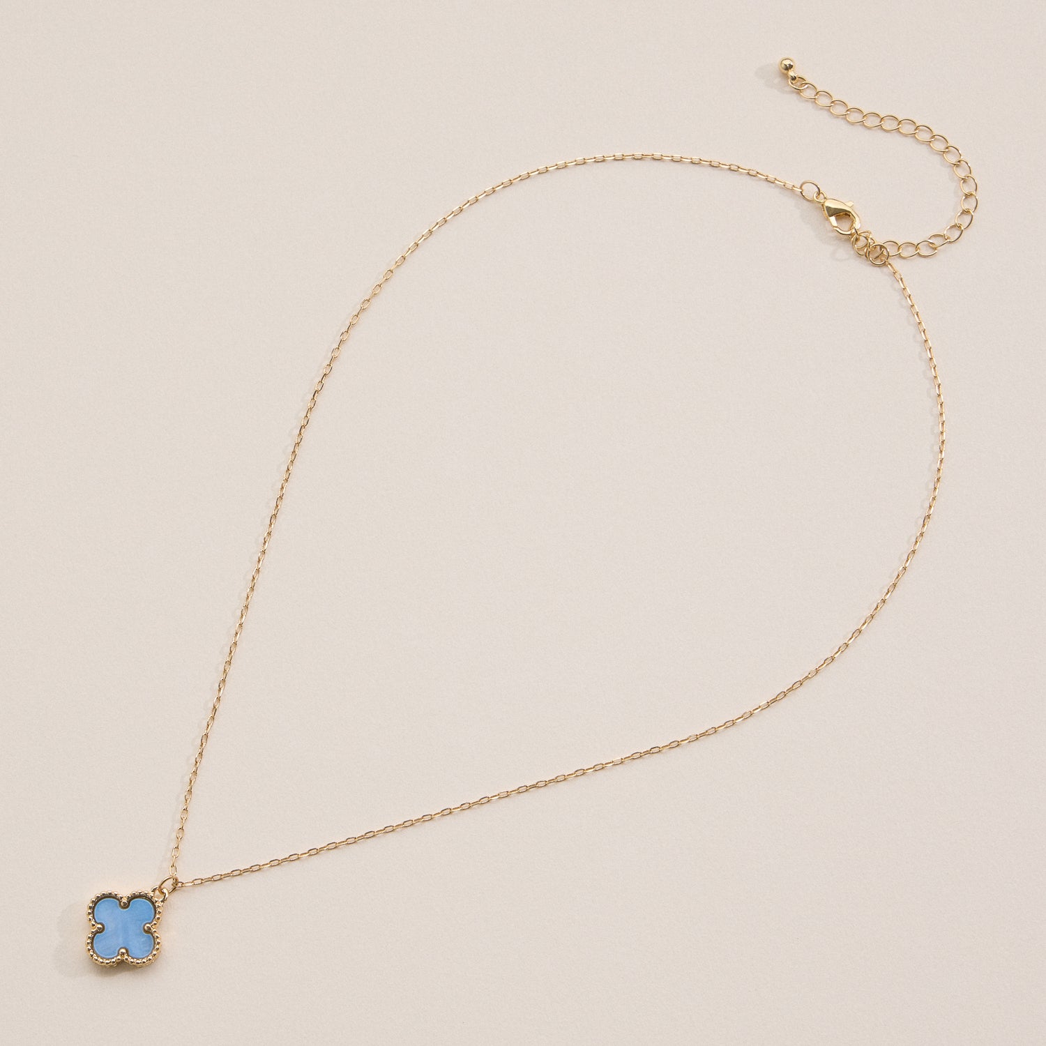 Gold Chain Necklace with Shell Pendant