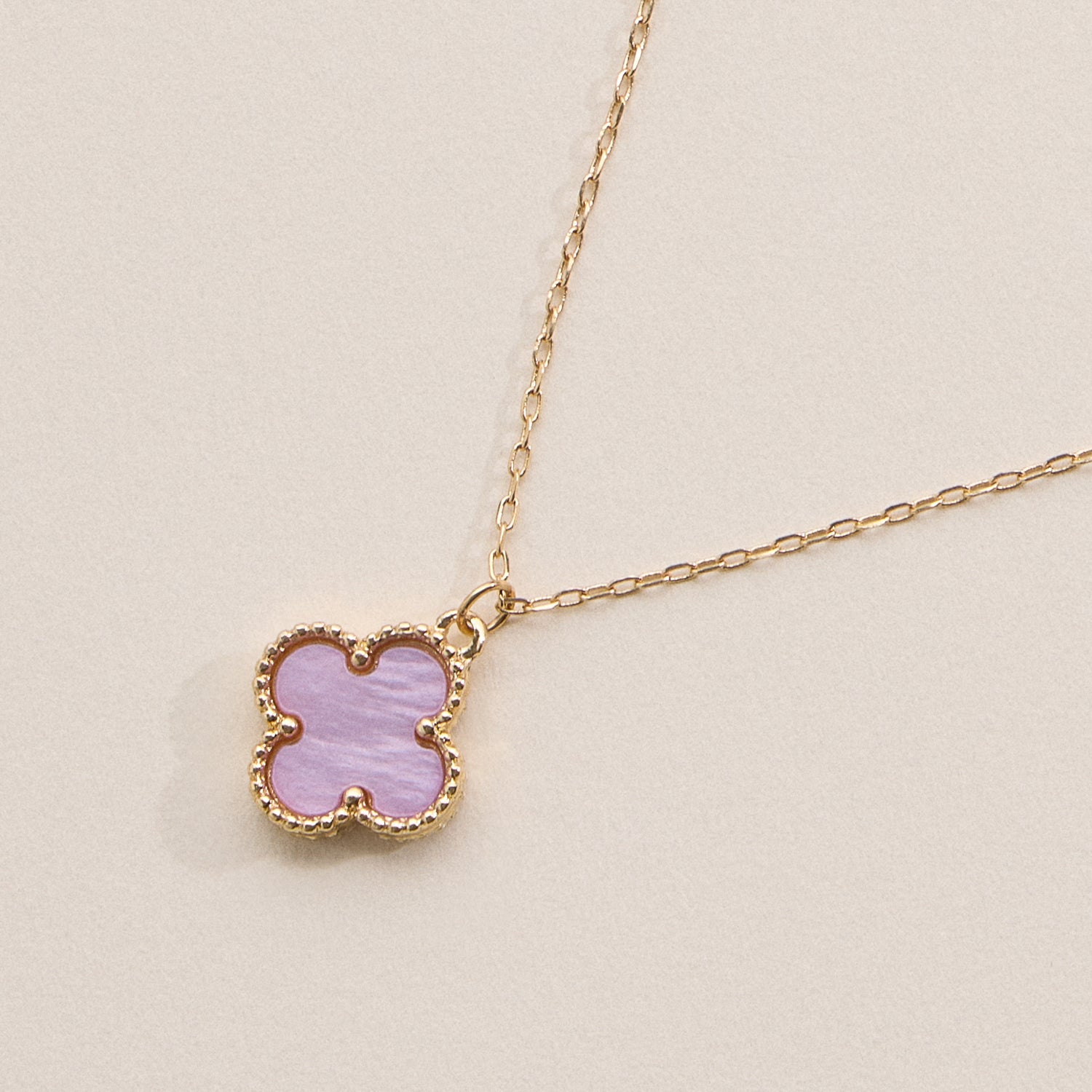 Gold Chain Necklace with Shell Pendant