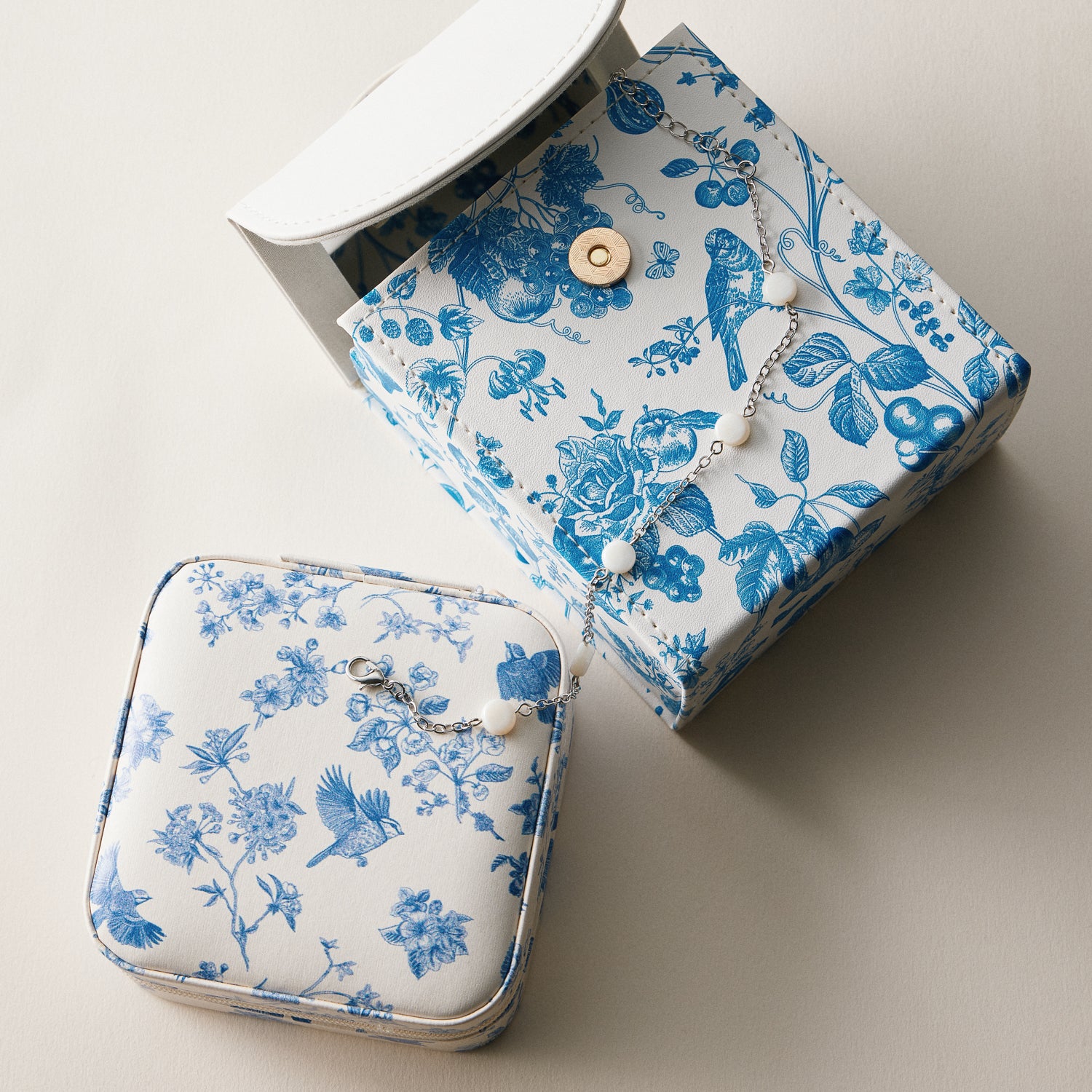 Blue Vintage Floral Foldable Travel Jewelry Box with Mirror