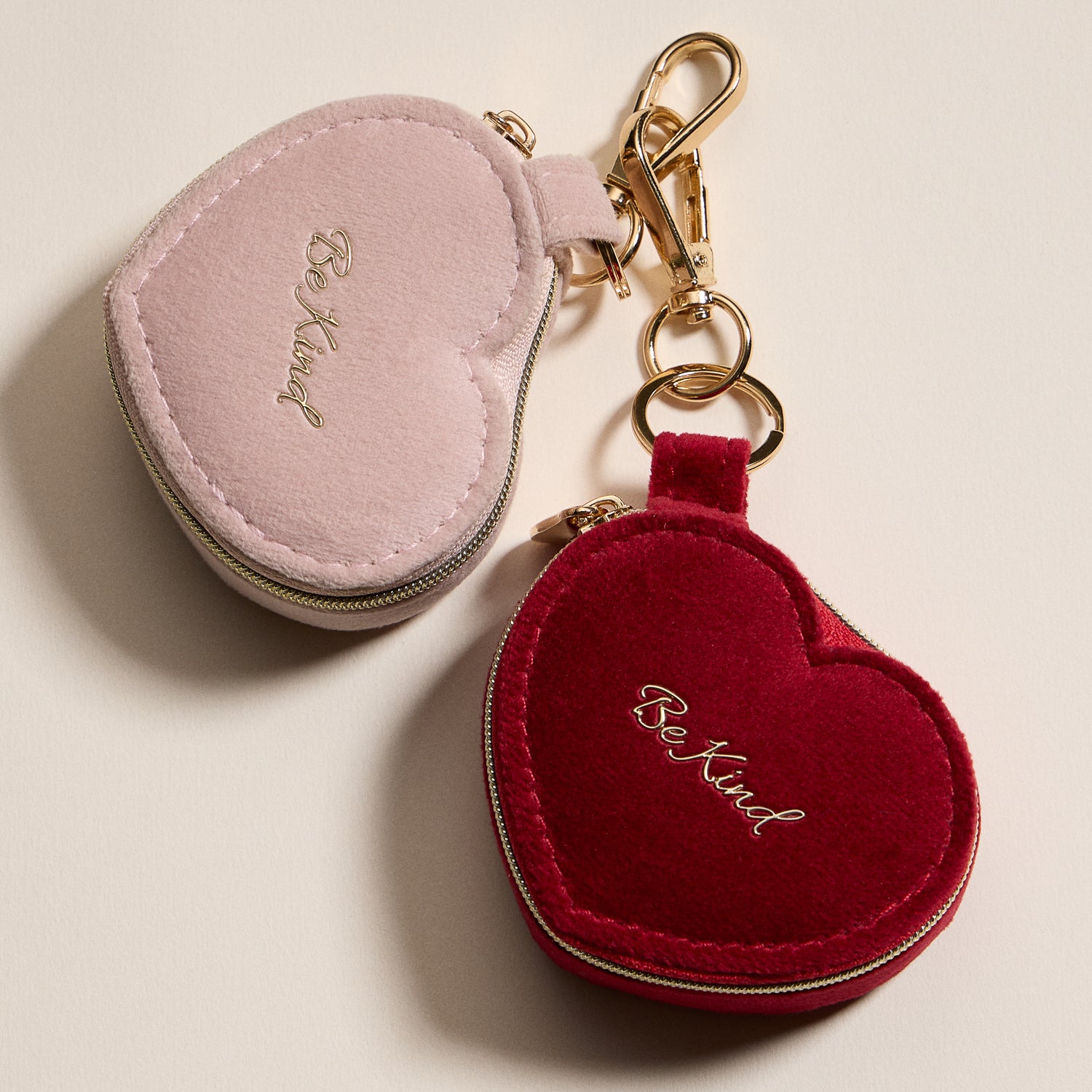 Heart-Shaped Jewelry Travel Case with Keychain – Pink Velvet "Be Kind" Design