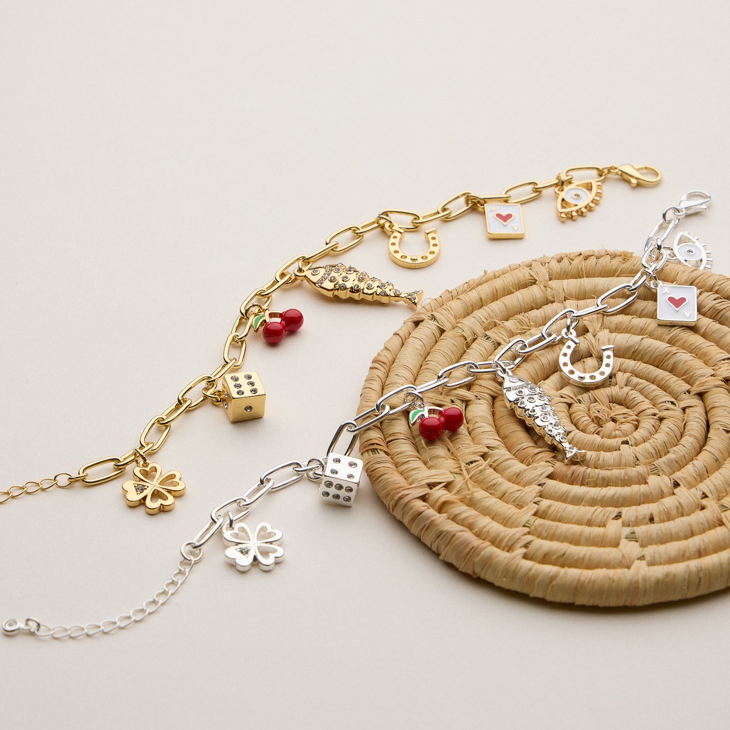 FUN PENDANT BRACELET