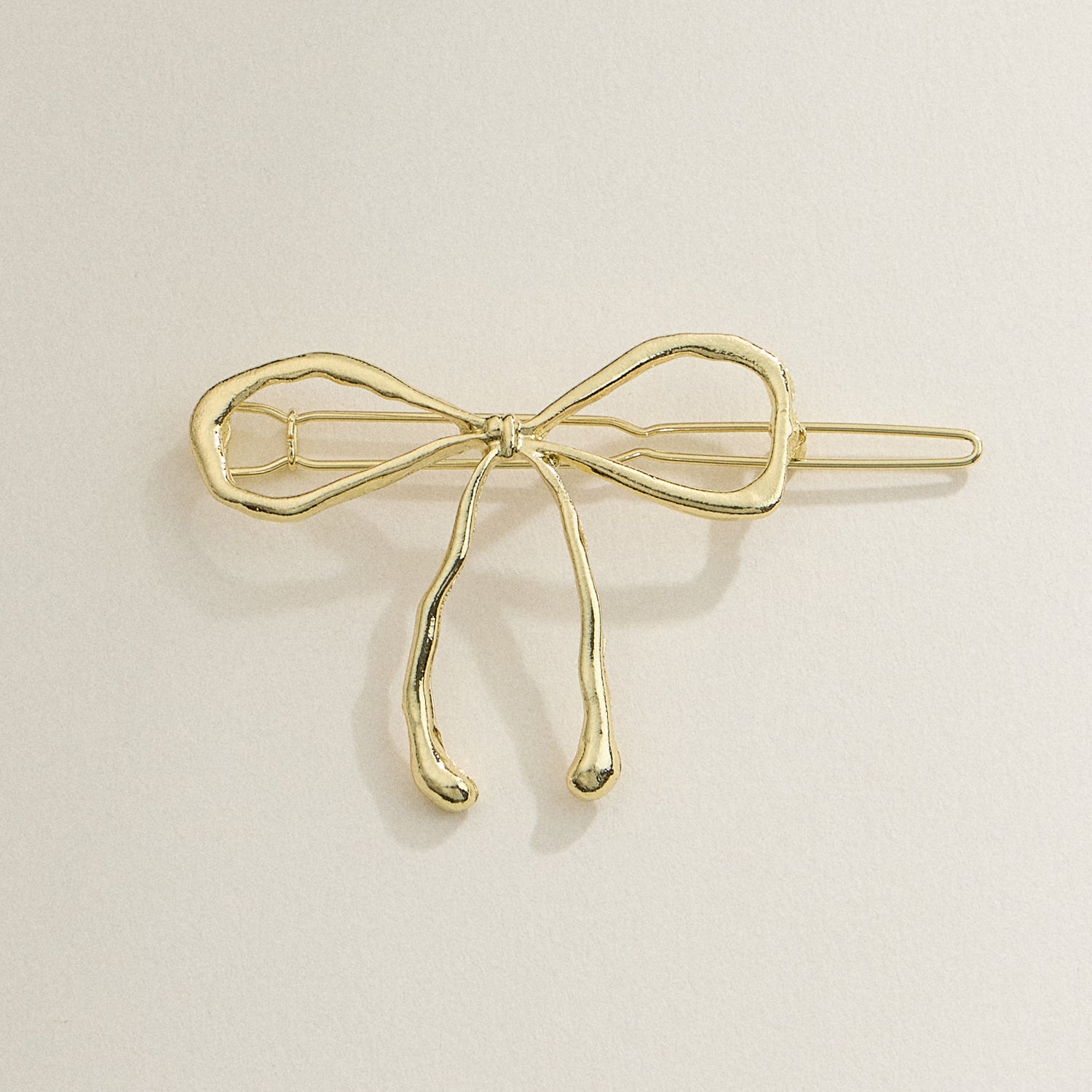 Polished Metallic Bow Hair Clip
