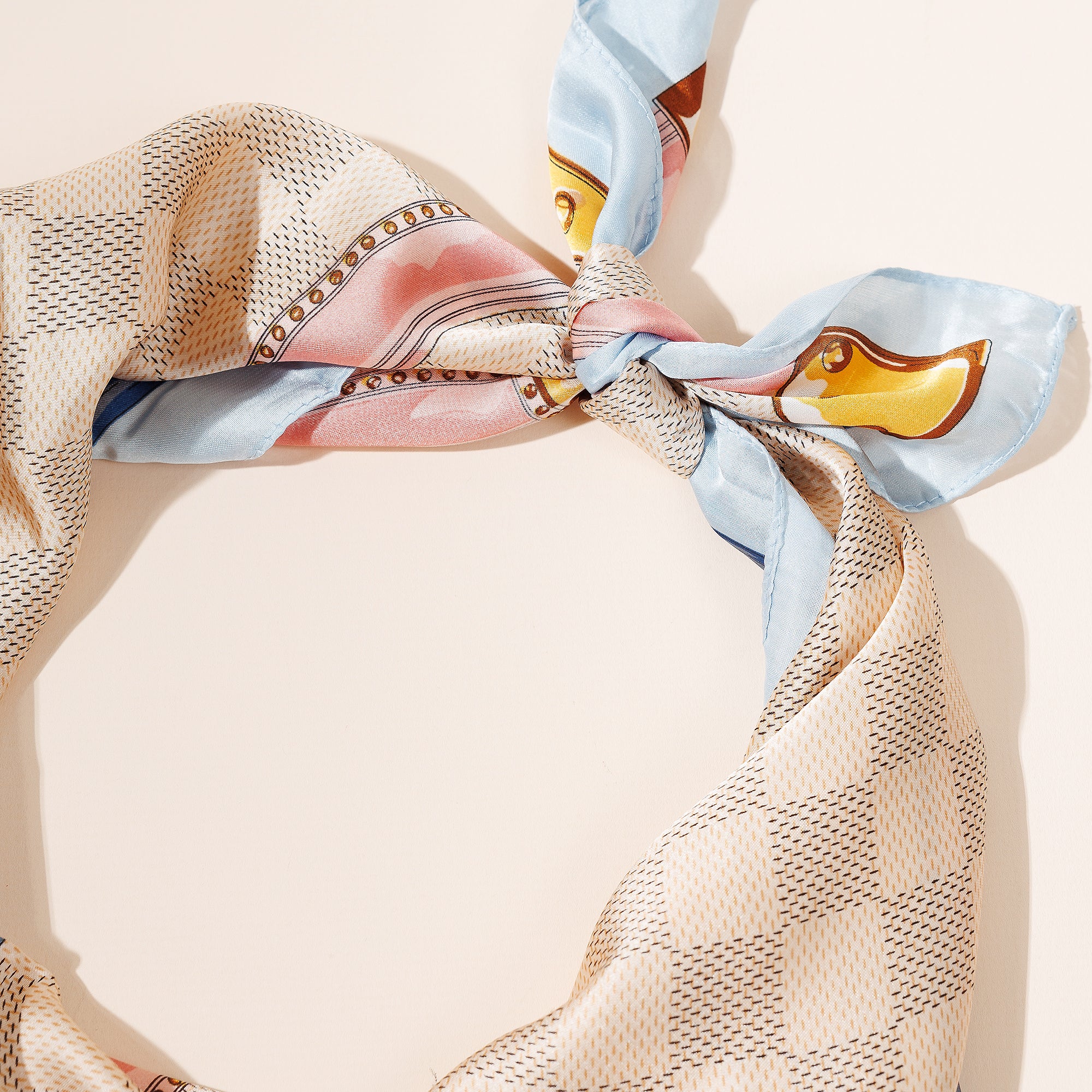 Trunk-Inspired Checkered Scarf – Elegant Silk-Texture Square Design