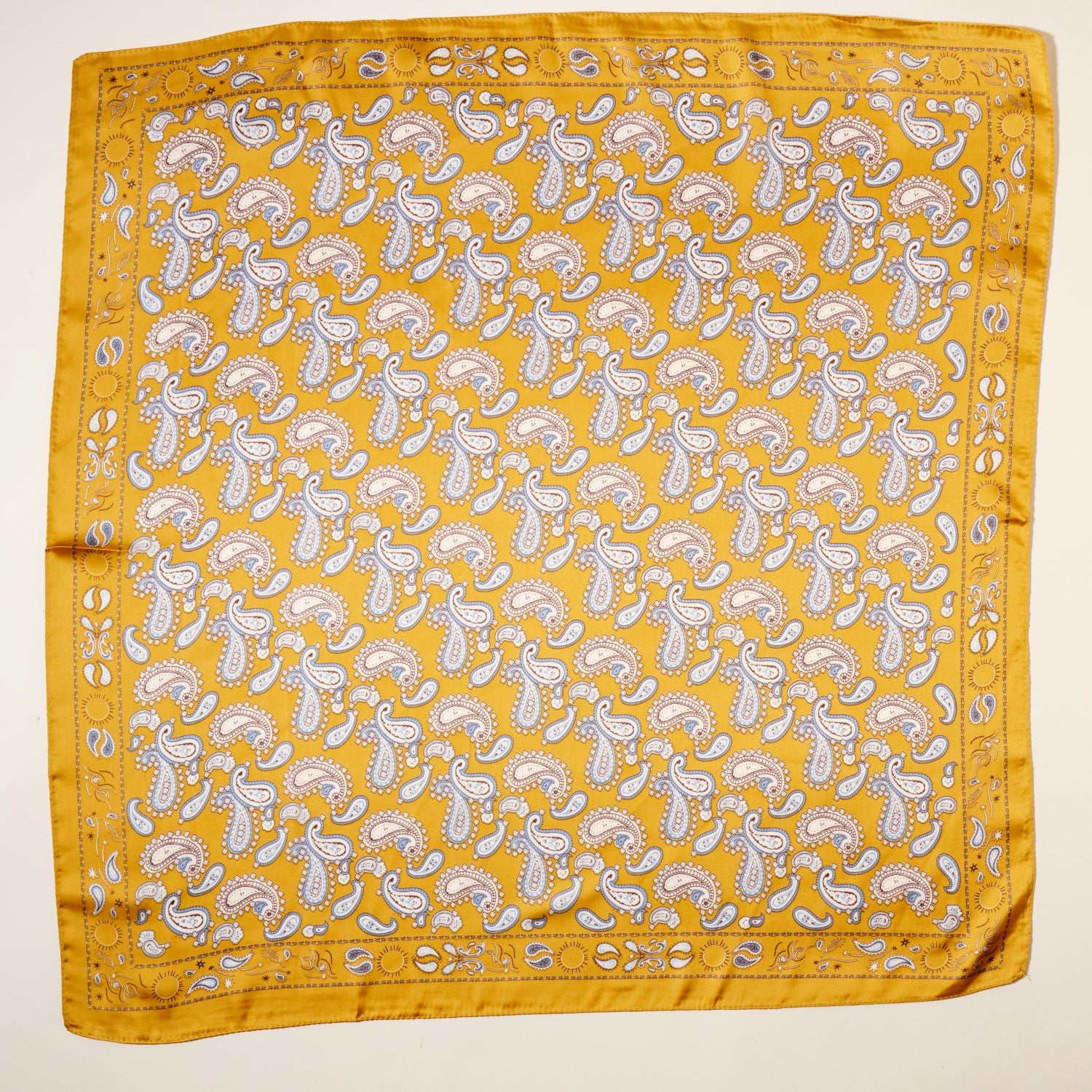 Elegant Paisley Soft Scarf – Timeless Silk-Feel Polyester Bandana
