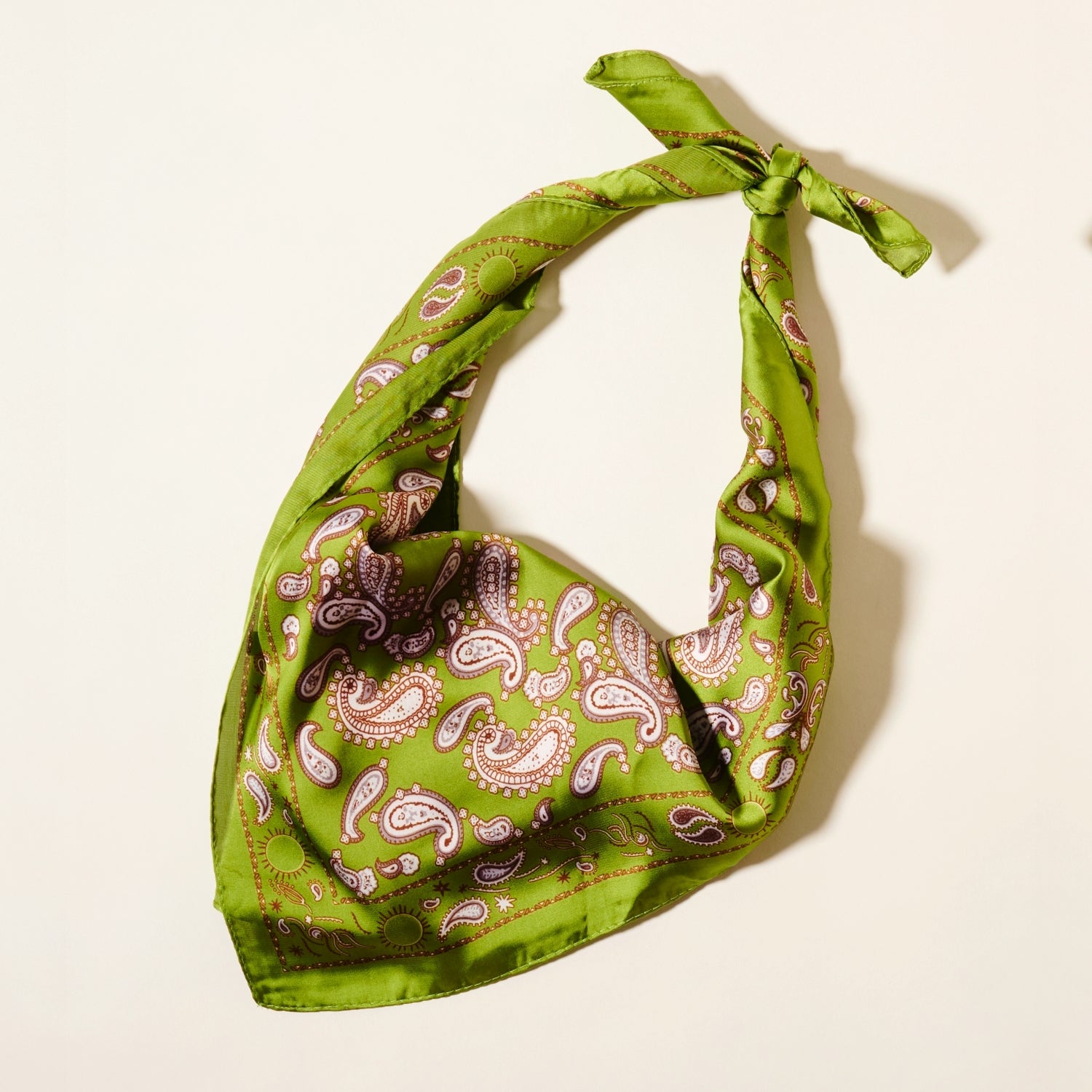 Elegant Paisley Soft Scarf – Timeless Silk-Feel Polyester Bandana