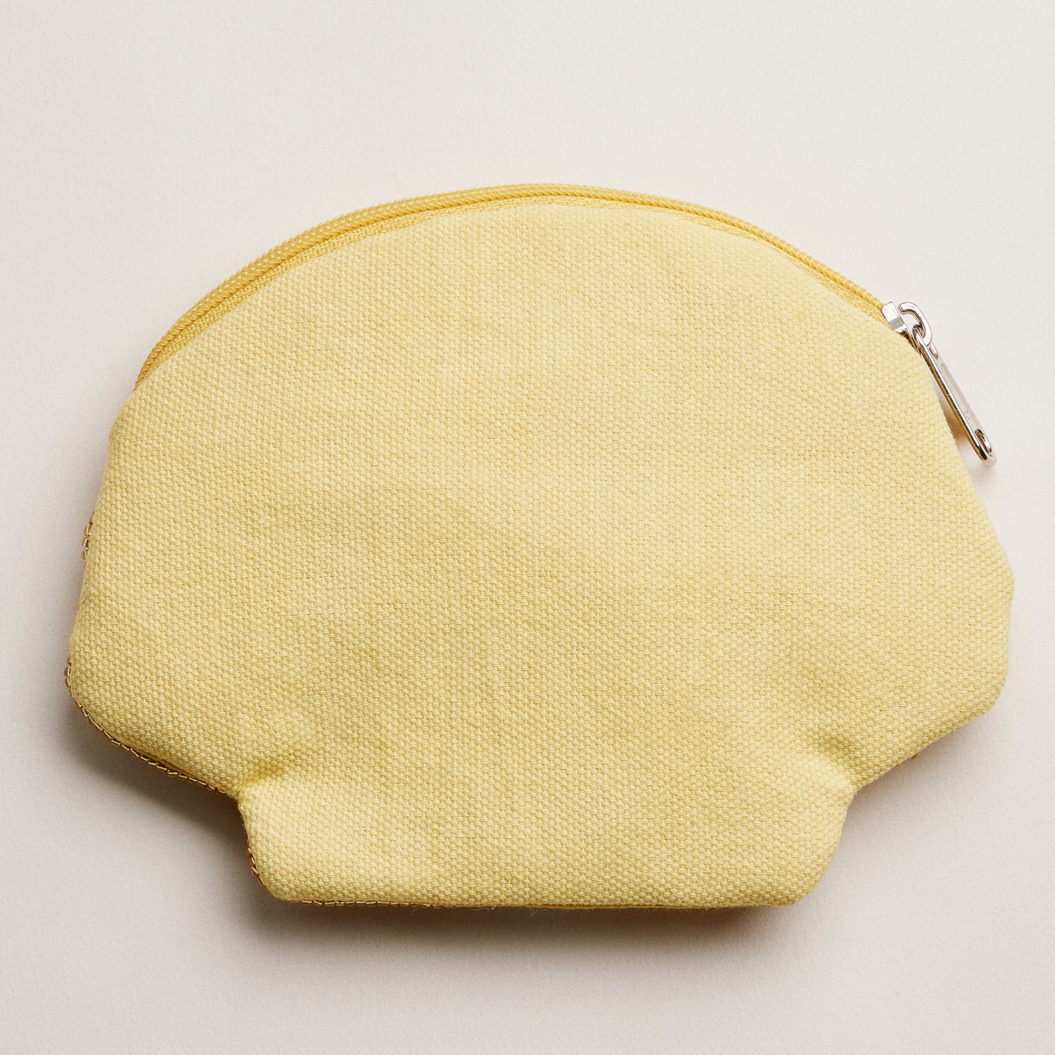 Seashell Beaded Coin Purse with Pearl Accent - Frem