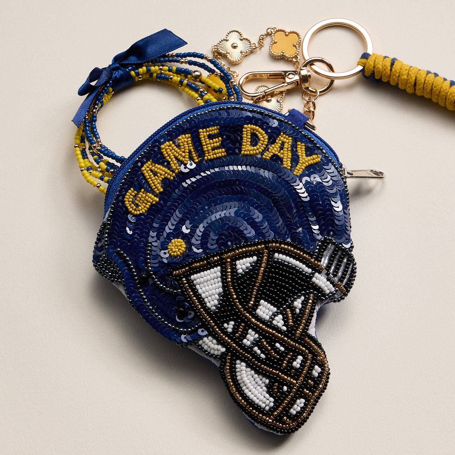 Game Day Beaded Helmet Keychain Pouch – Team Colors - Frem