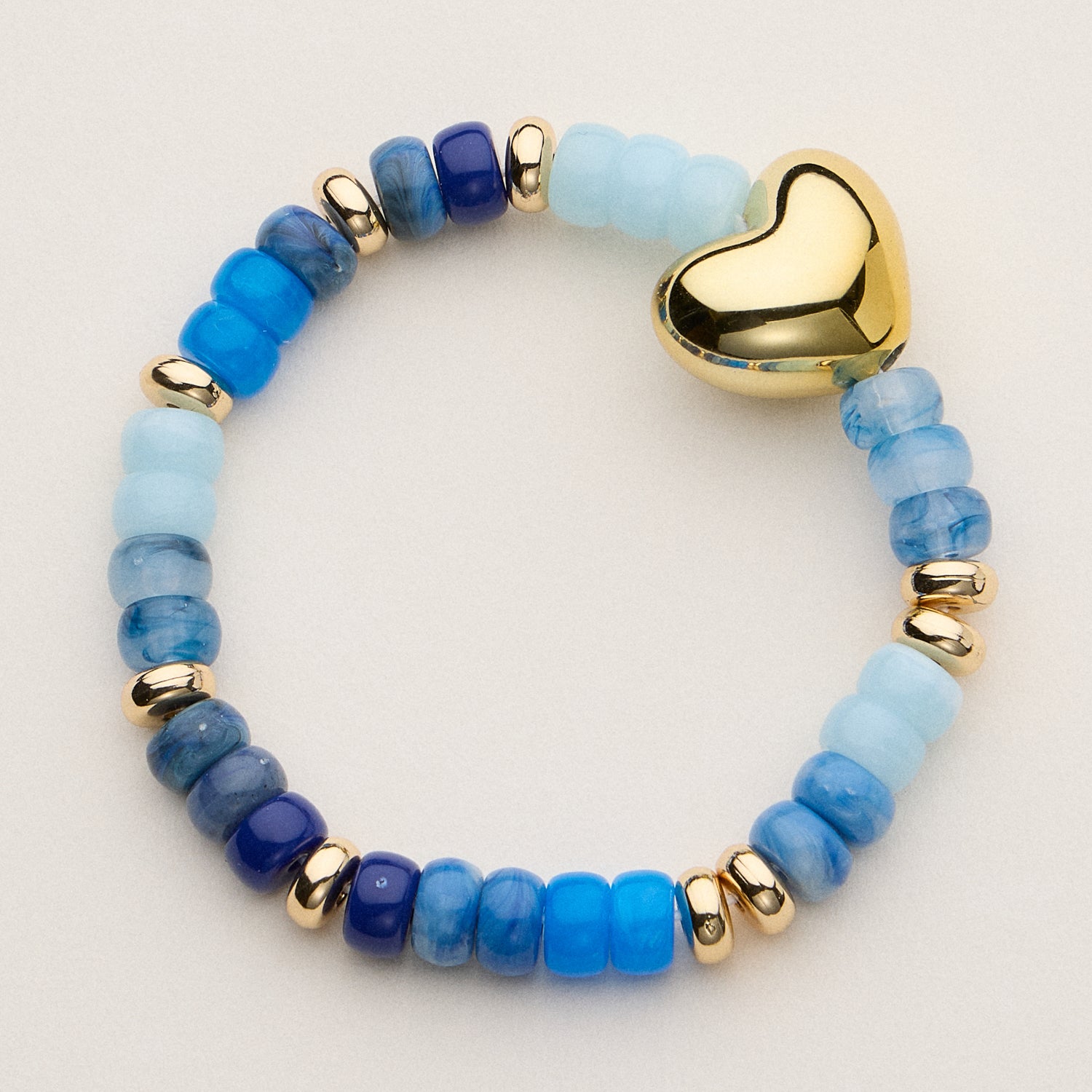 Elegant Glass Bead Bracelet with Gold Heart Detail