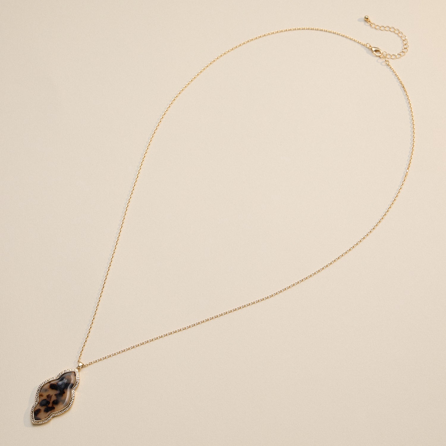 Iridescent Cloud-Shaped Pendant Necklace