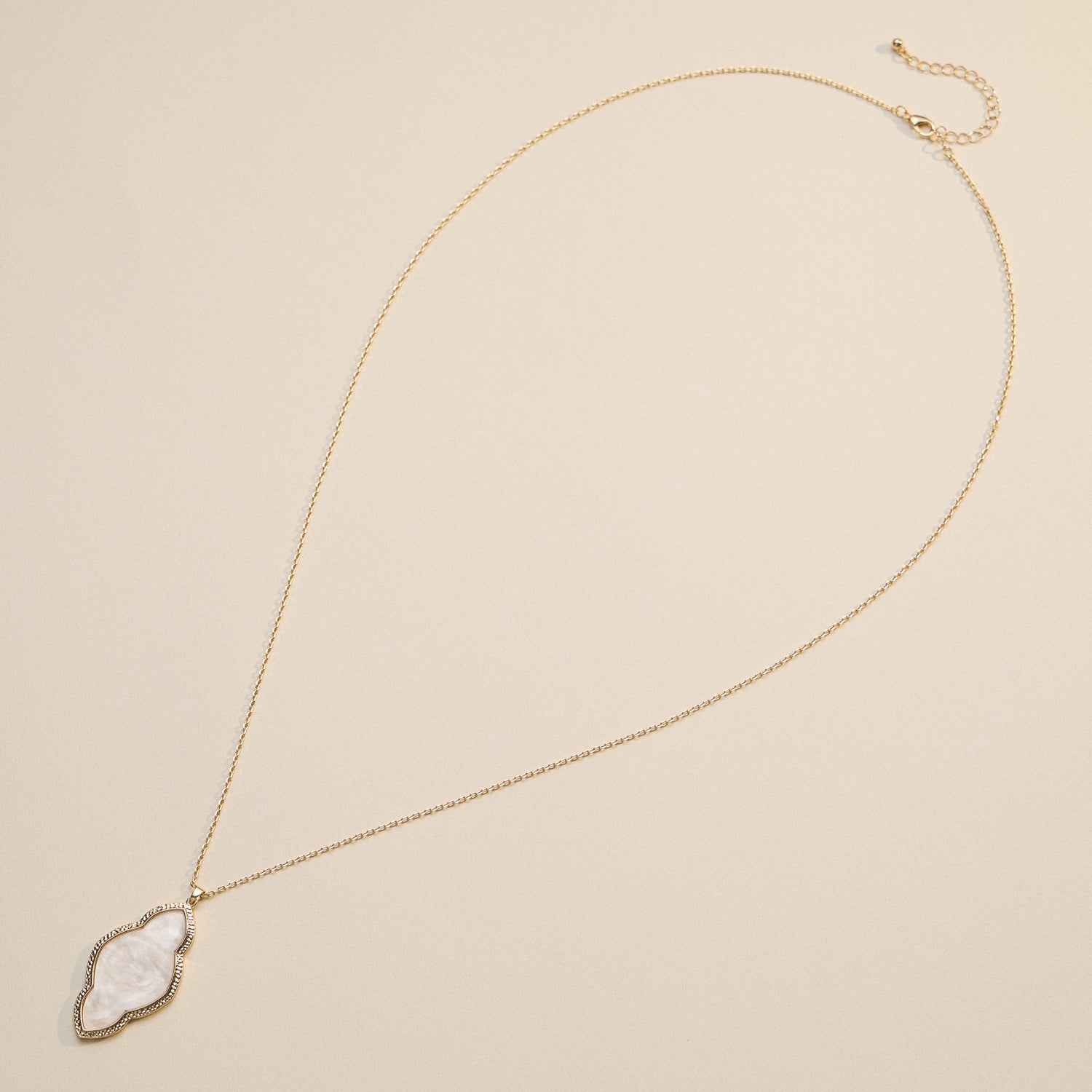 Iridescent Cloud-Shaped Pendant Necklace
