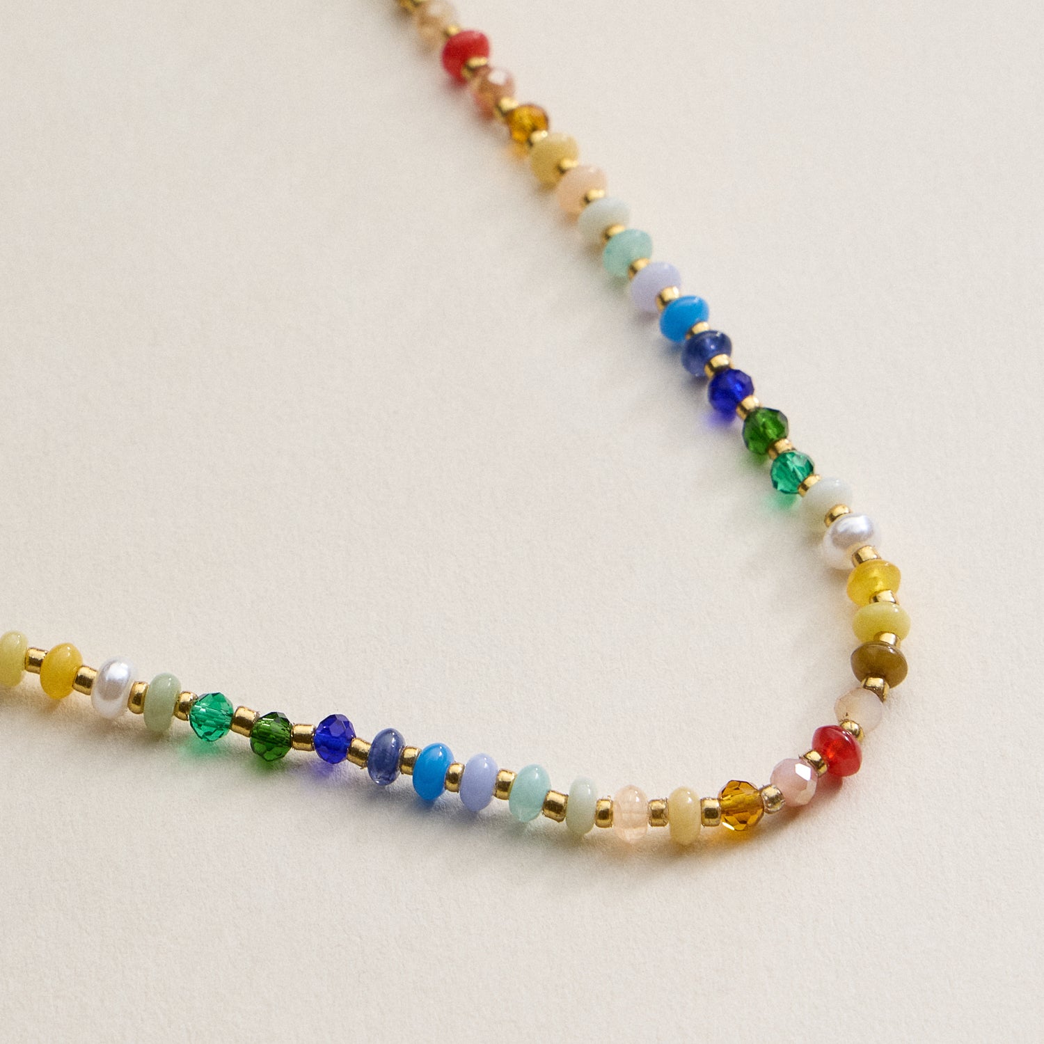 Faceted Glass Beaded Necklace with Gold Clasp - Frem