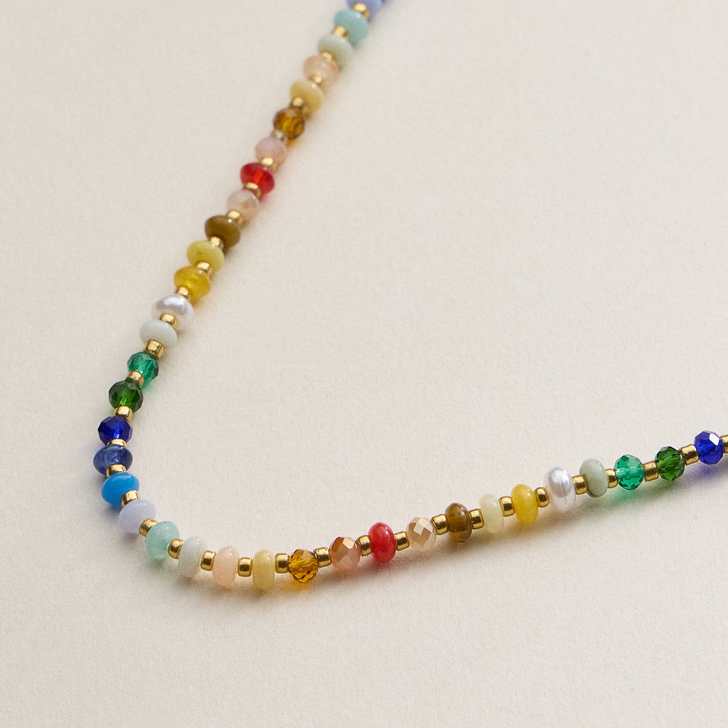 Faceted Glass Beaded Necklace with Gold Clasp - Frem