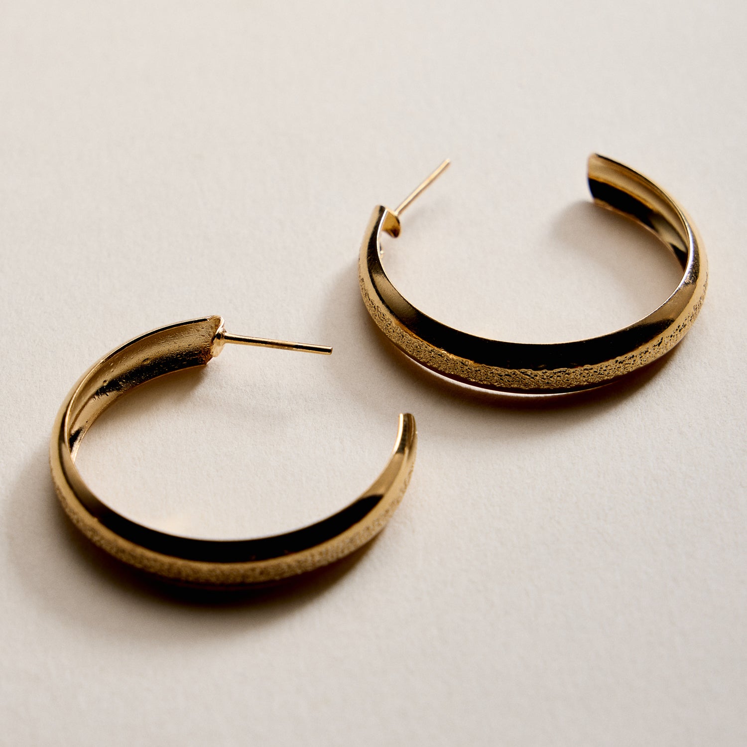 Gold Filled Smooth Textured Hoop Earrings – Classic Medium Hoops
