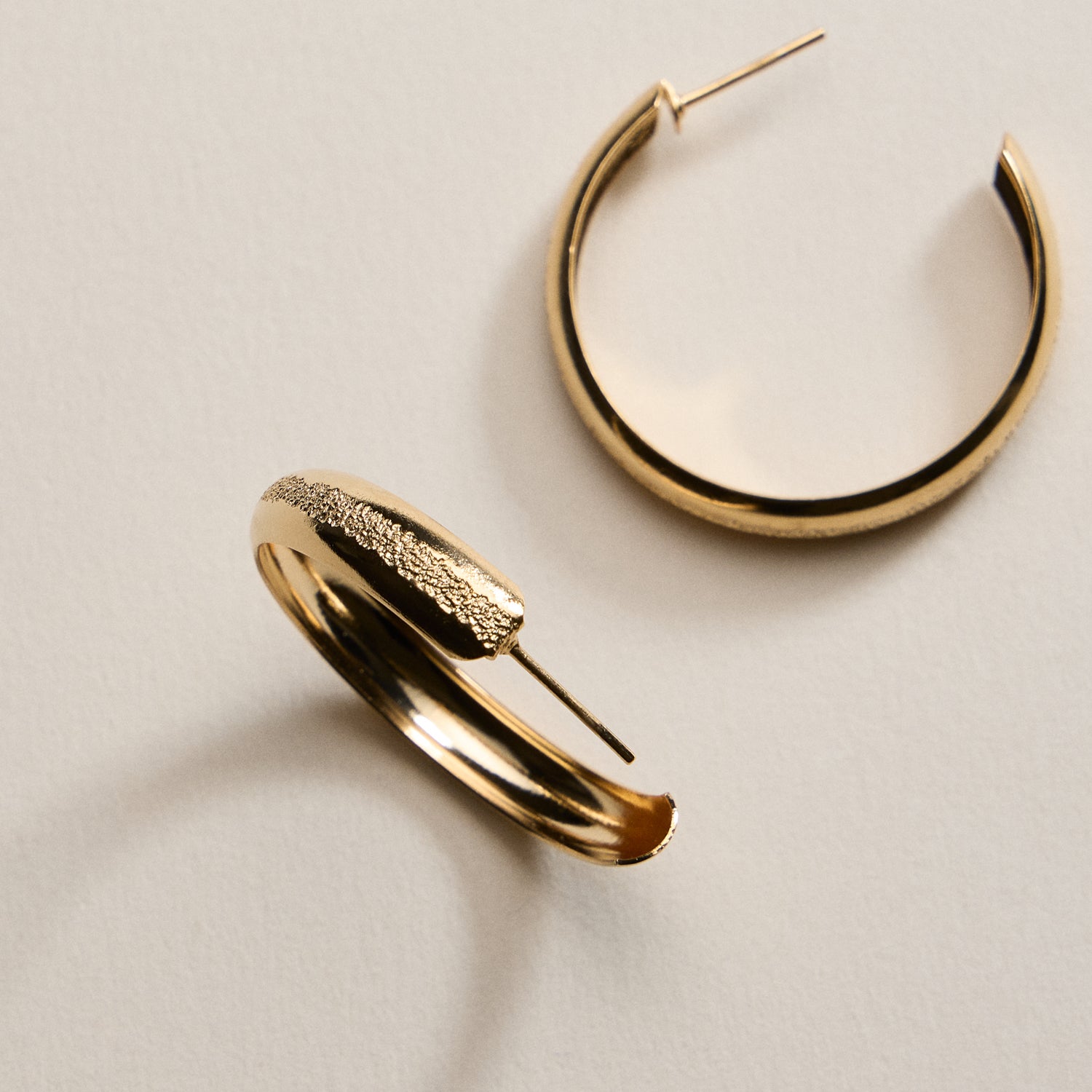 Gold Filled Smooth Textured Hoop Earrings – Classic Medium Hoops