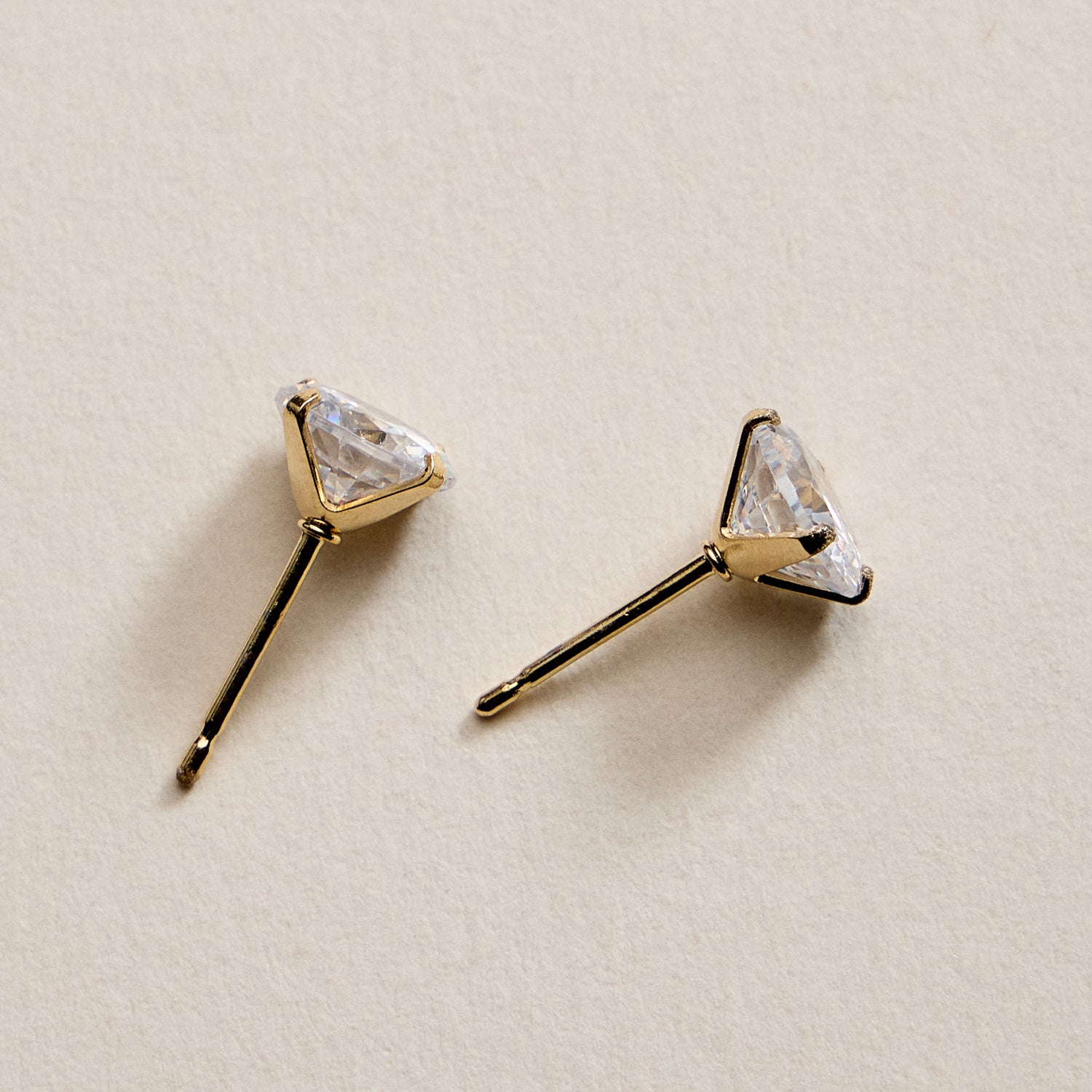 Gold Filled Round CZ Stud Earrings – Medium Size CZ