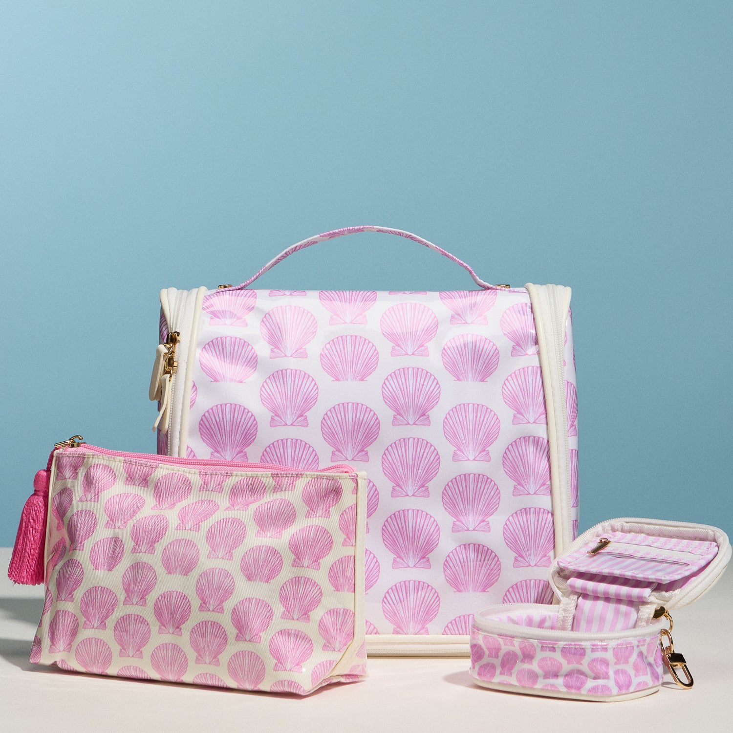 Pink Seashell Print Hanging Toiletry Bag – Travel Makeup Organizer with Handle - Frem