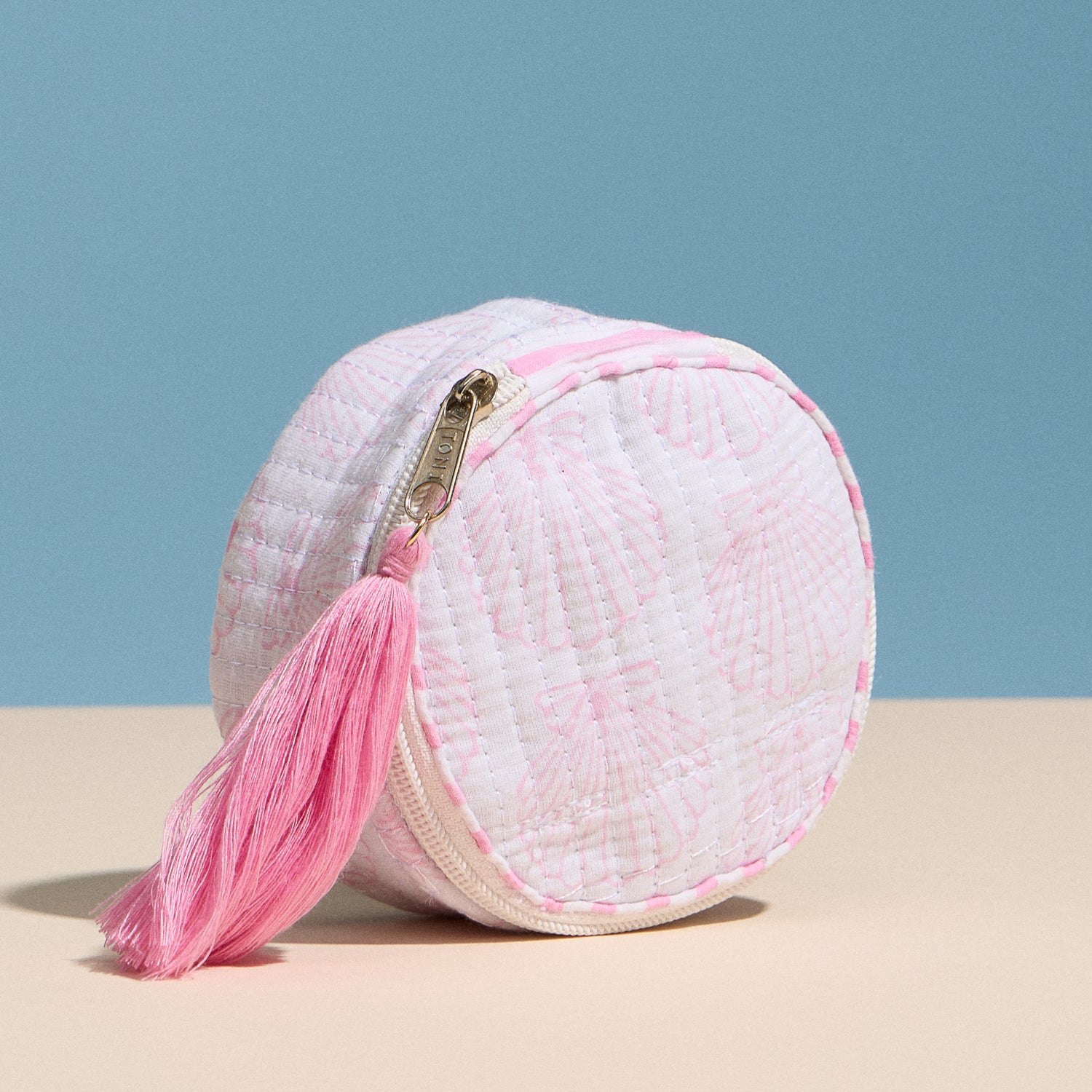 Pink Quilted Seashell Round Coin Pouch – Zipper Coin Purse with Tassel - Frem