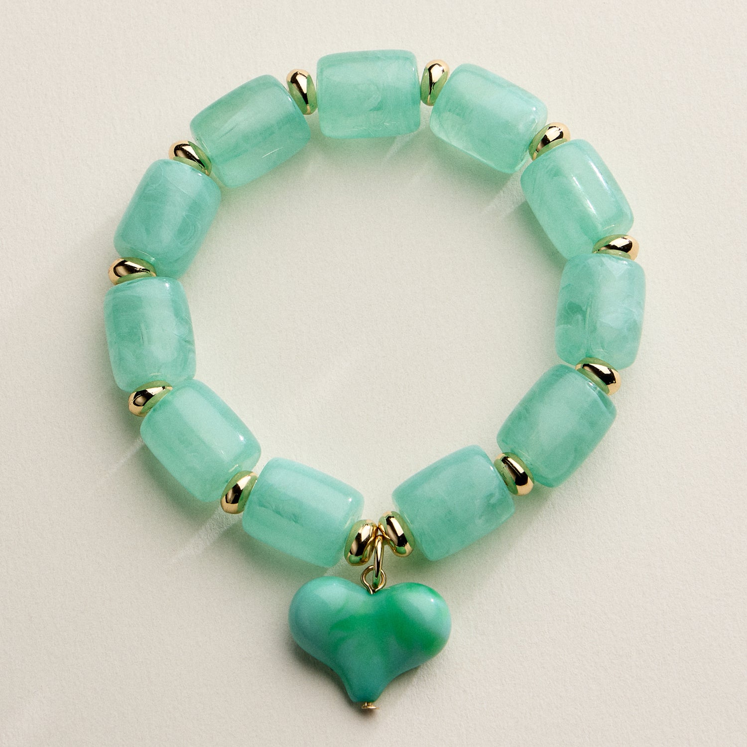 Chunky Beaded Stretch Bracelet with Heart Charm – Polished Resin Beads & Gold Accents, Statement Elastic Bracelet - Frem