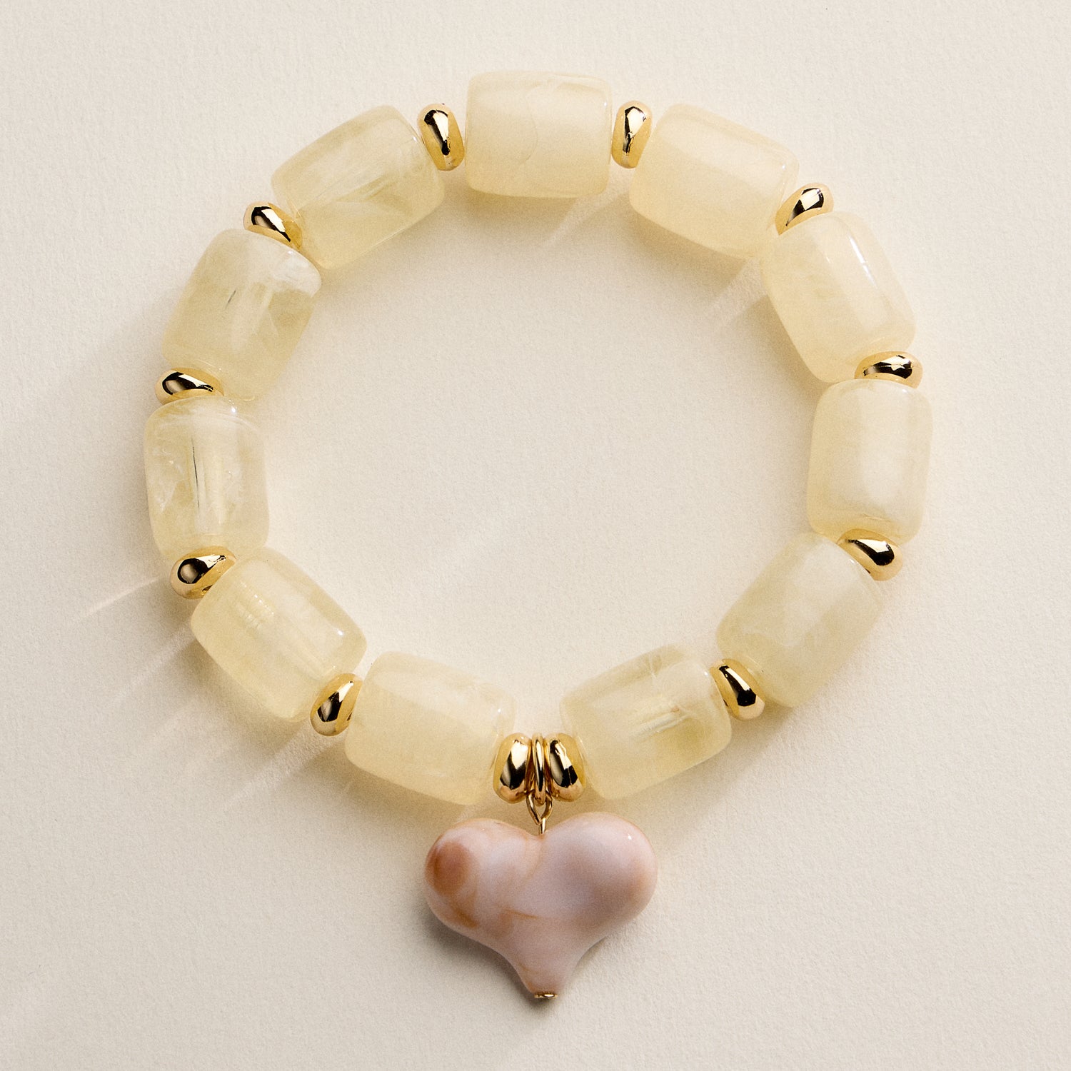 Chunky Beaded Stretch Bracelet with Heart Charm – Polished Resin Beads & Gold Accents, Statement Elastic Bracelet - Frem