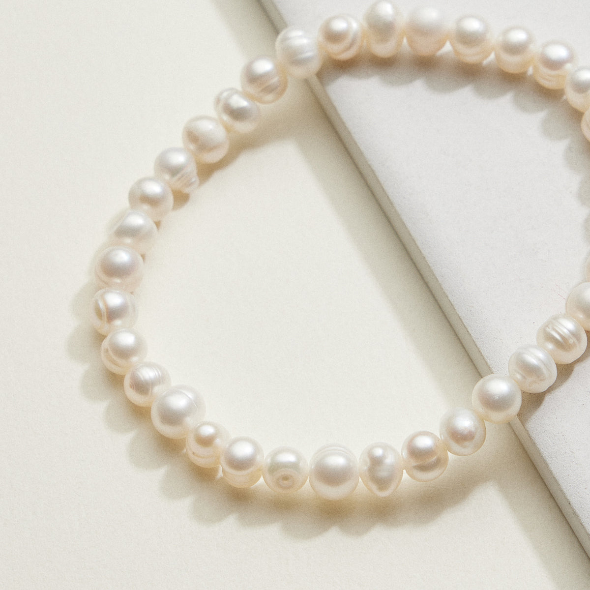 Pearl Stretch Bracelet | Classic Pearl Jewelry