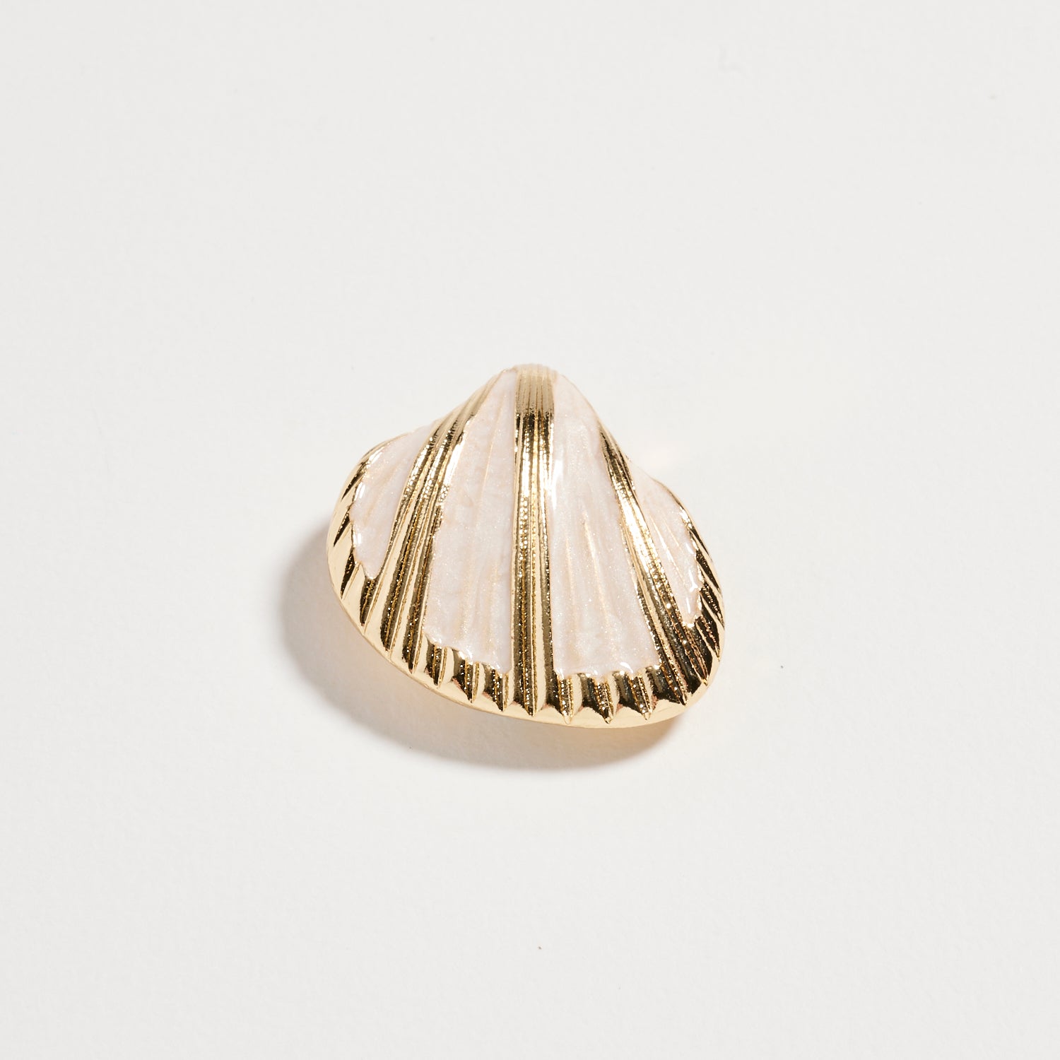 Gold Tone Clamshell Brooch with Pearl Enamel Detail | Elegant Coastal Statement Pin