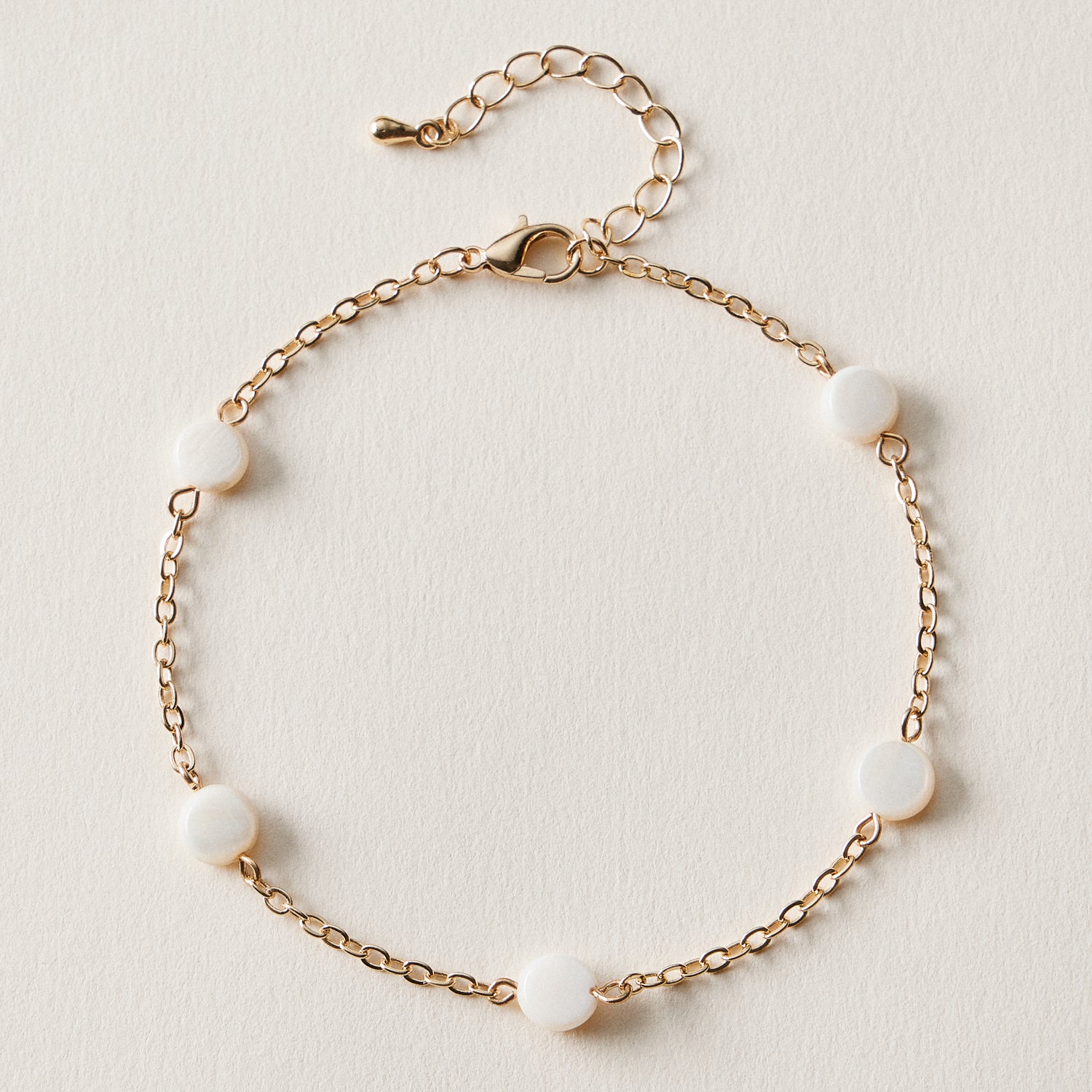 Minimal Chain Anklet with White Beads – Delicate Everyday Anklet