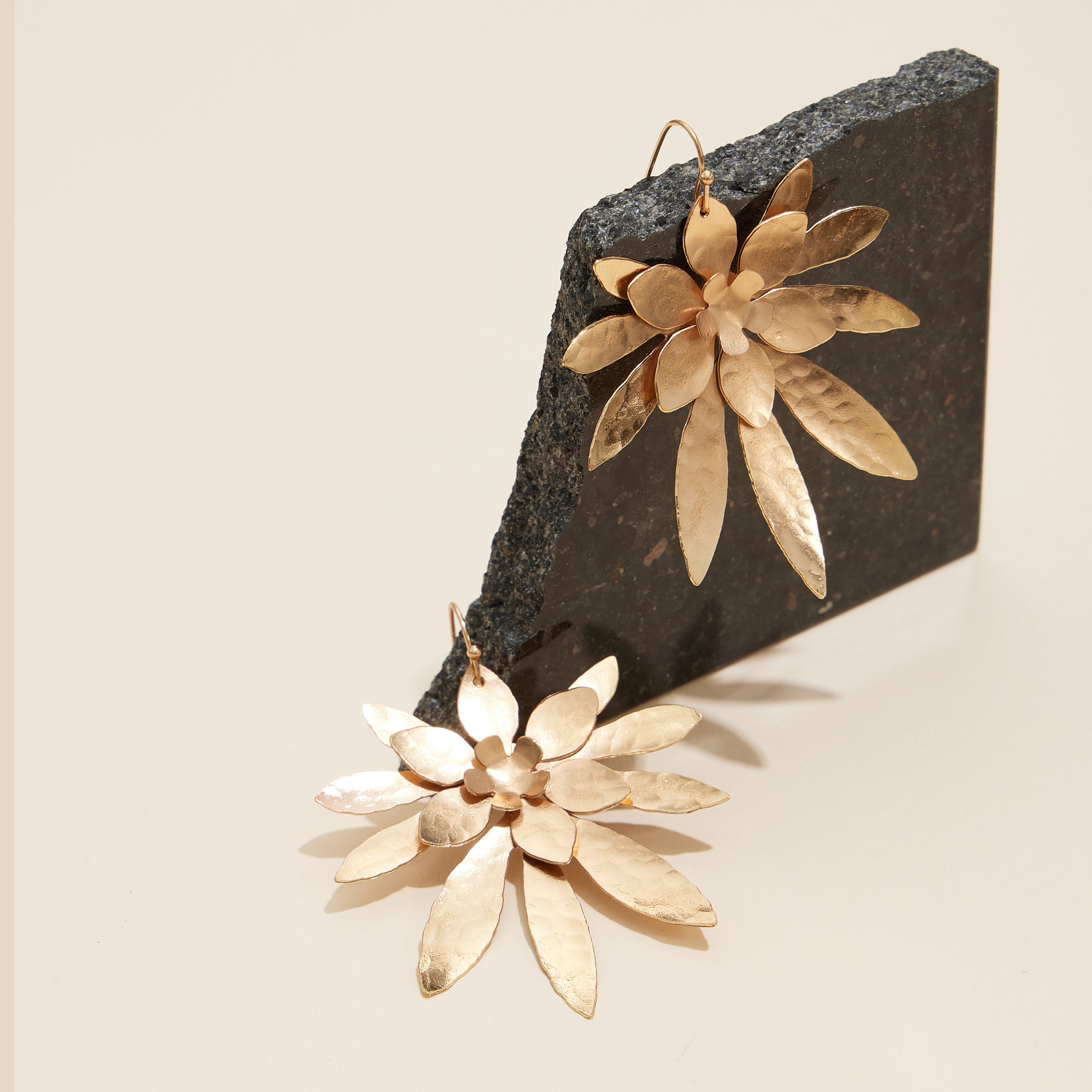 Elegant Tropical Flower Metal Dangling Earrings