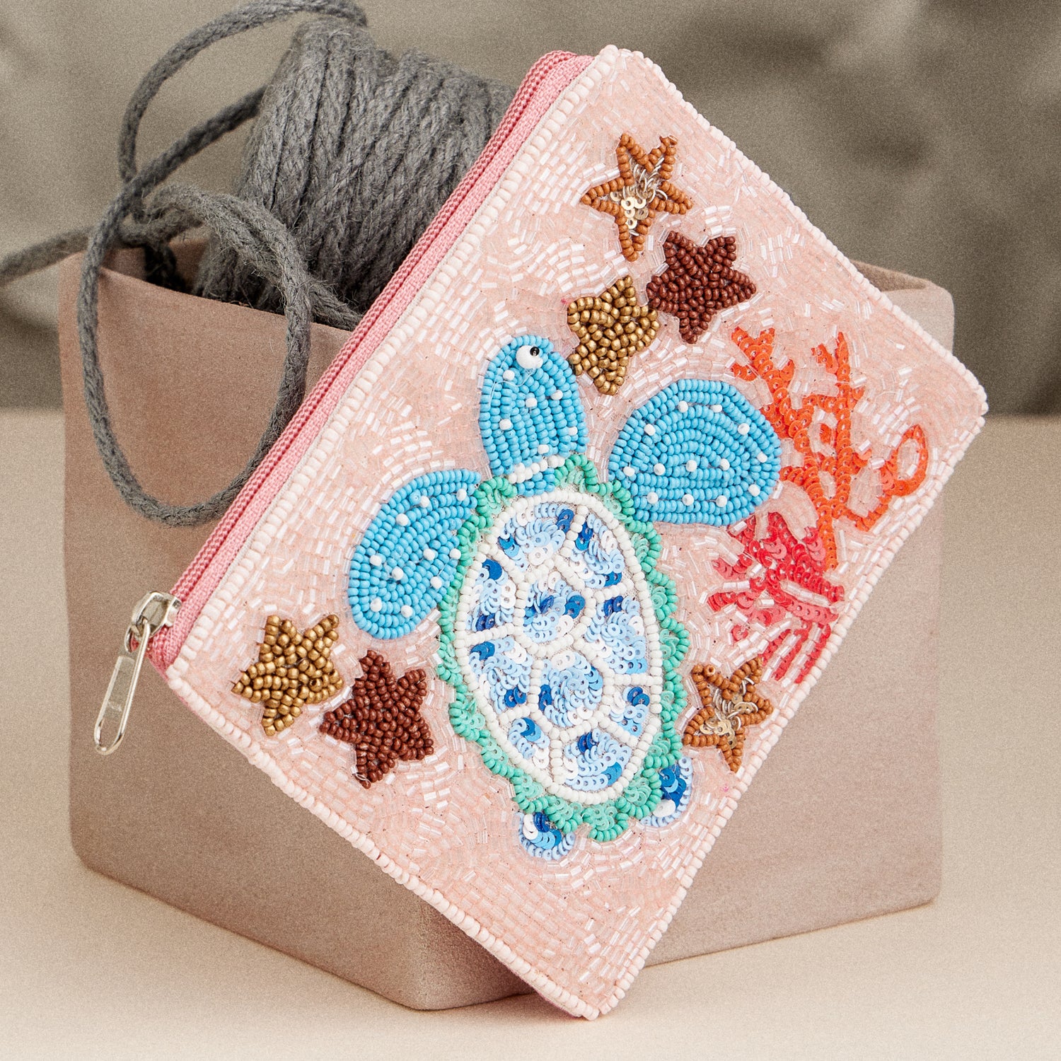 Coastal Sea Turtle Beaded Pouch – Ocean Zip Coin Purse with Coral Motif