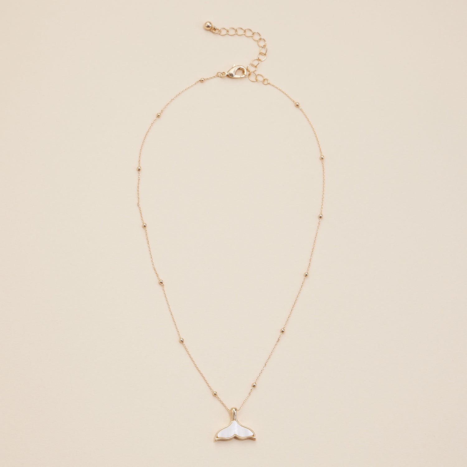 Short Necklace with Whale Tail Shell Charm
