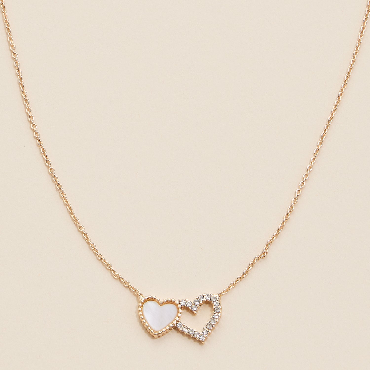 Heart Shell Charm Short Necklace