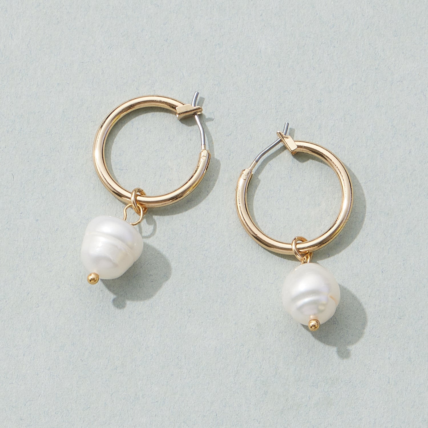 Basic Freshwater Pearl Earrings