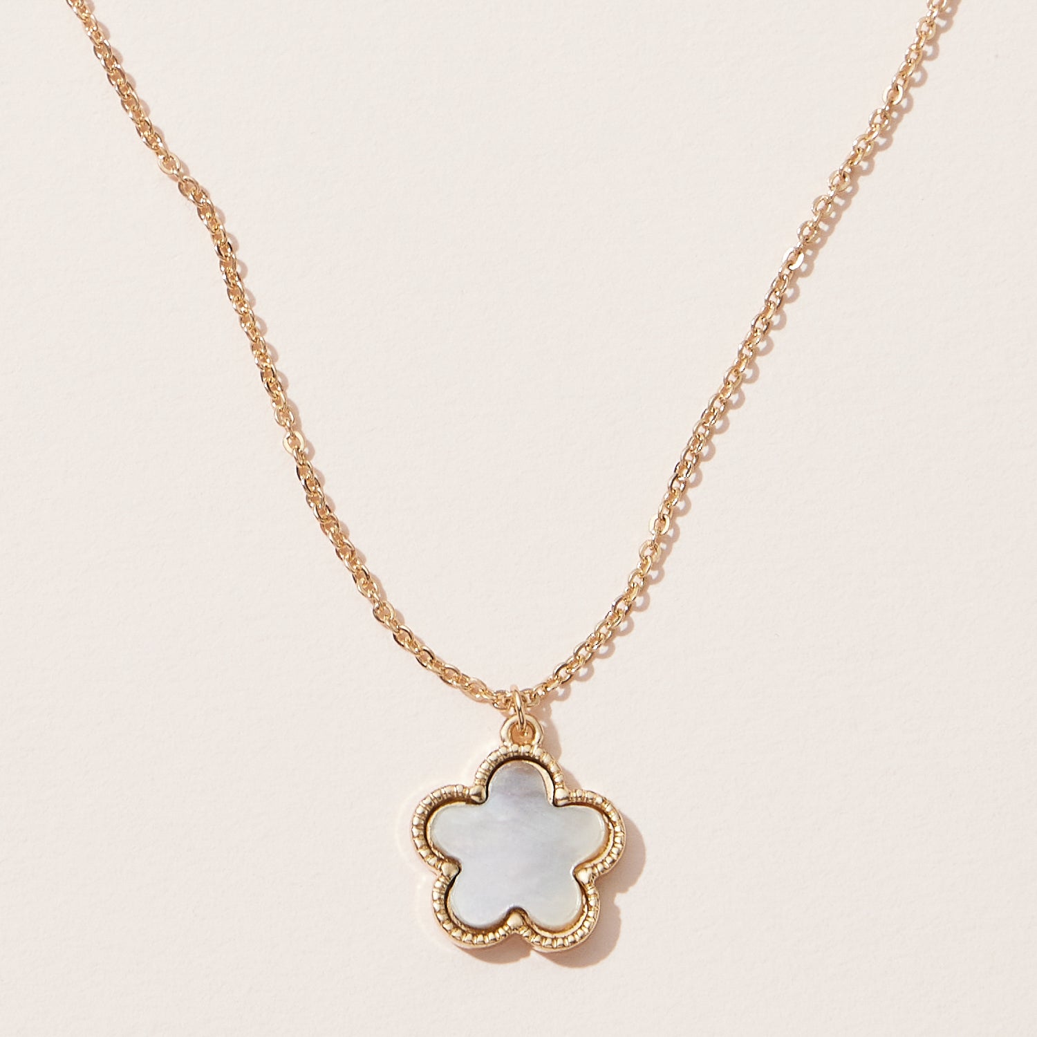Clover Mother Of Pearl Necklace
