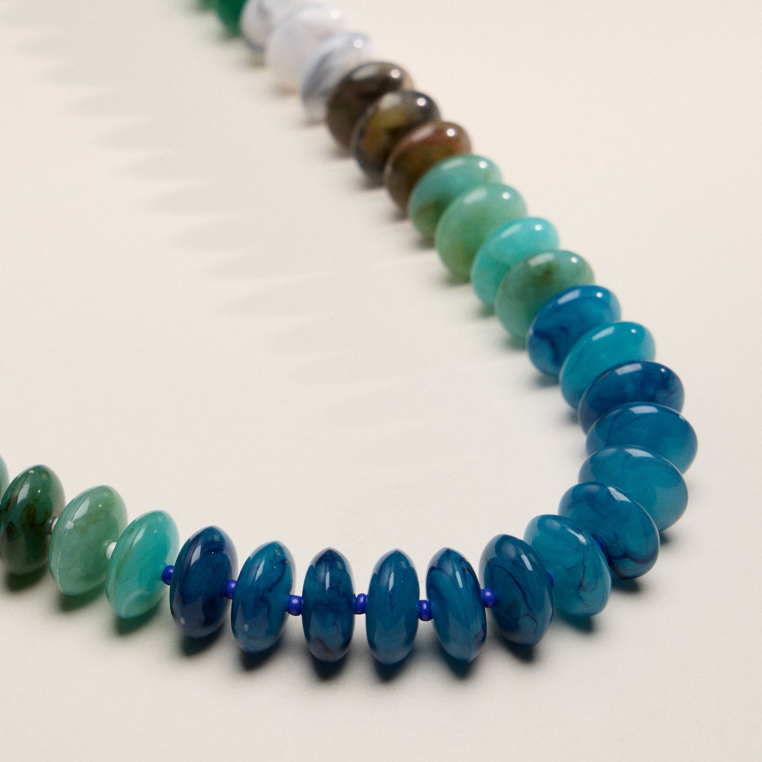 Gradient Resin Oval Bead Necklace in Sculpted Disc Design