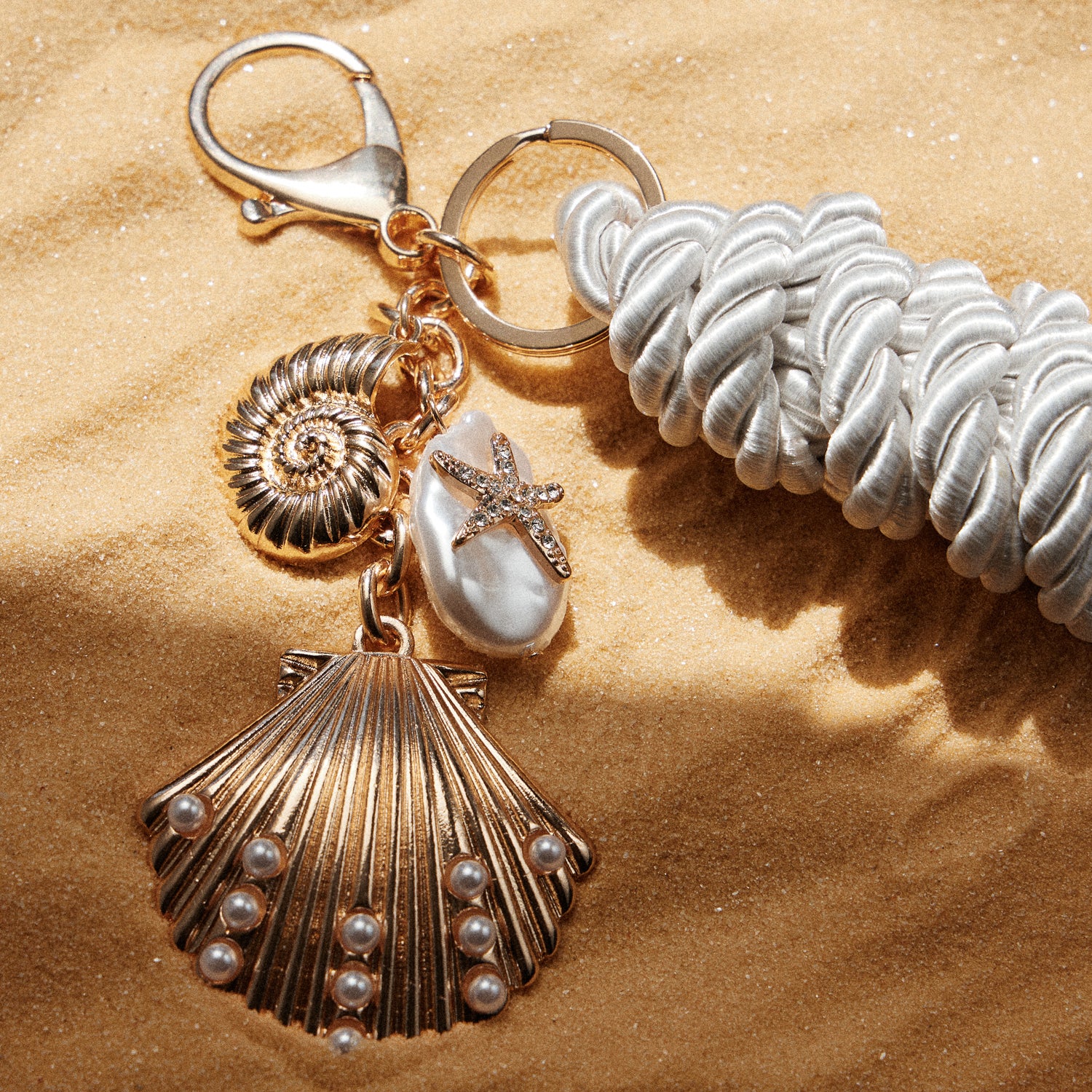 Gold Coastal Charm Keychain—Shell Pearl Starfish