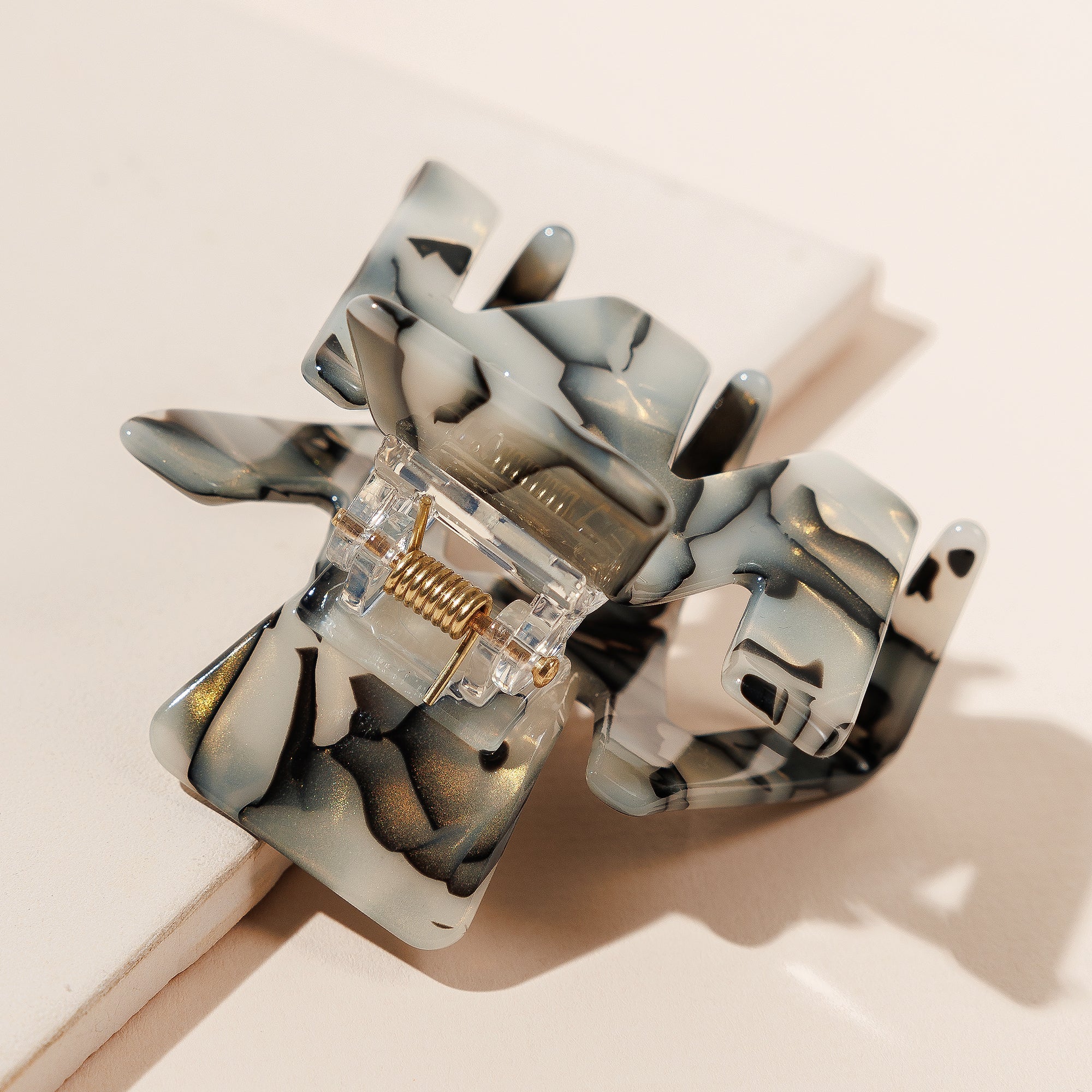 Chic Mini Zigzag Print Hair Claw