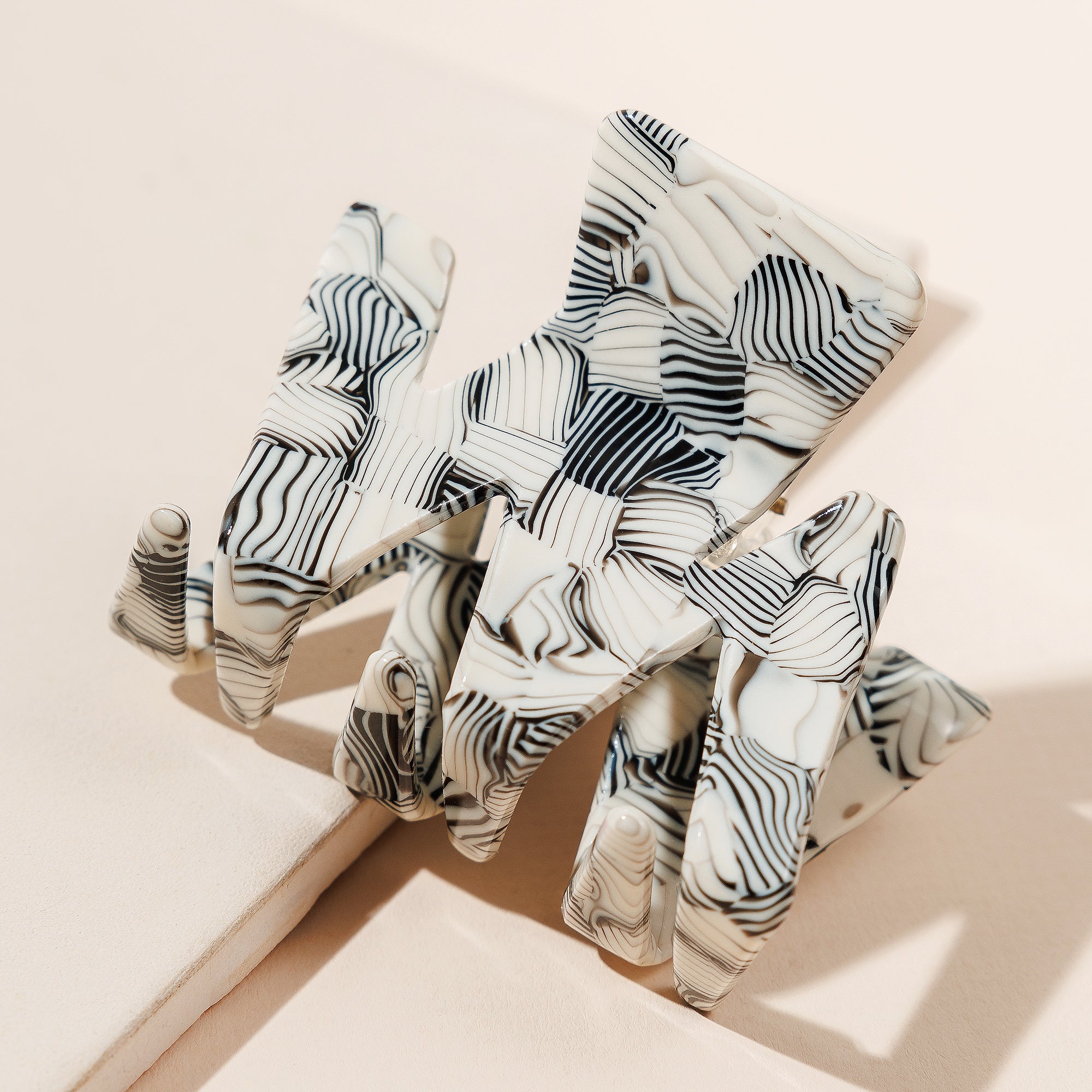 Chic Mini Zigzag Print Hair Claw