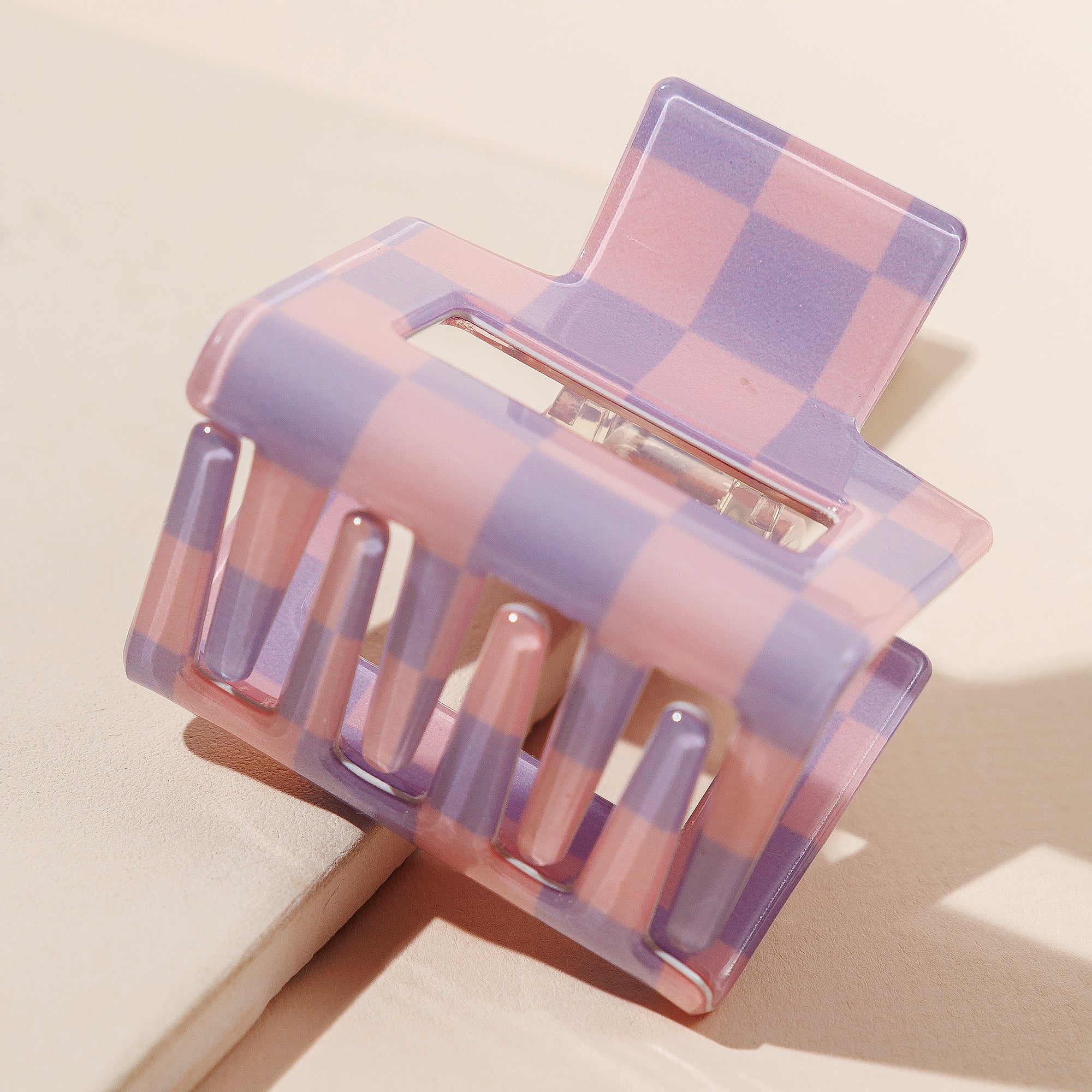 Trendy Checkered Square Hair Claw